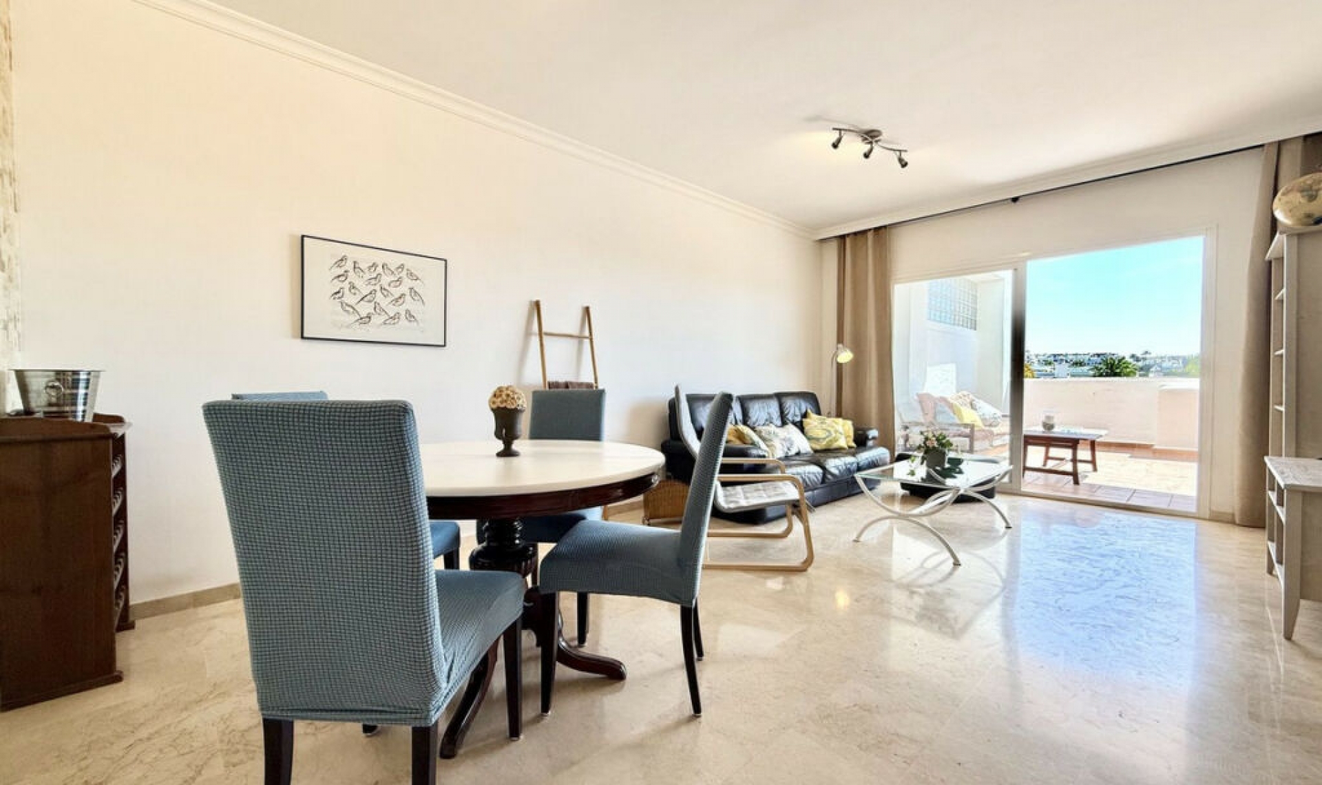 Resale - Apartment -
Selwo