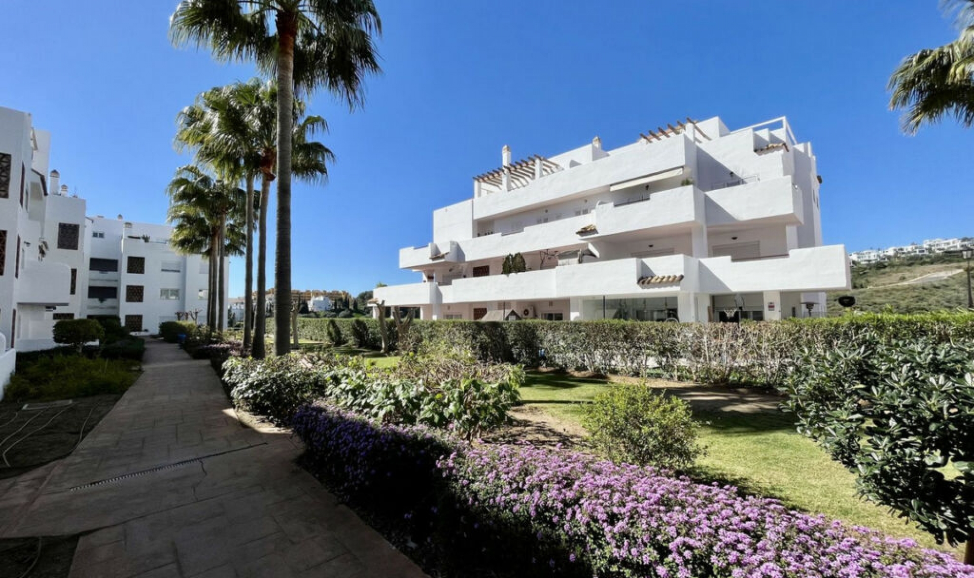Resale - Apartment -
Selwo