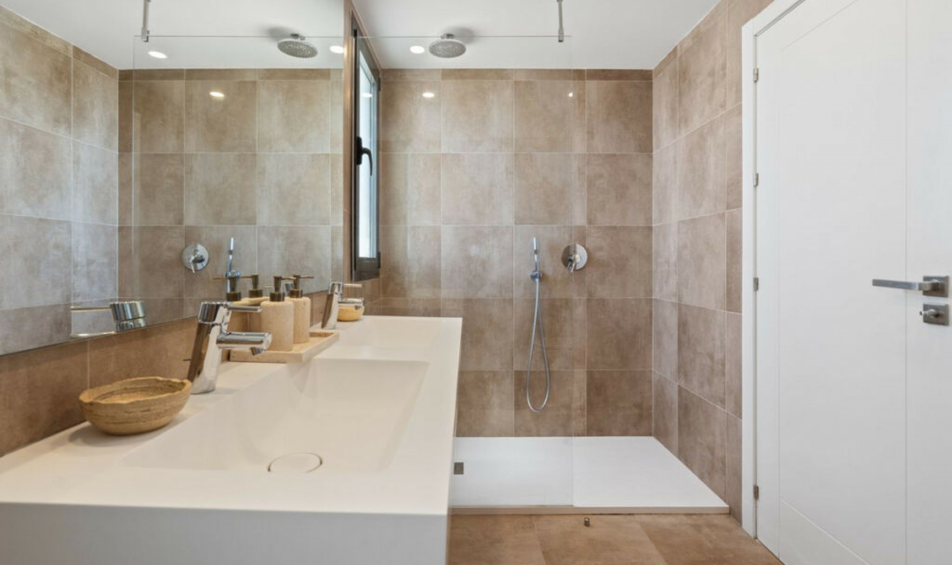 Resale - Apartment -
Selwo