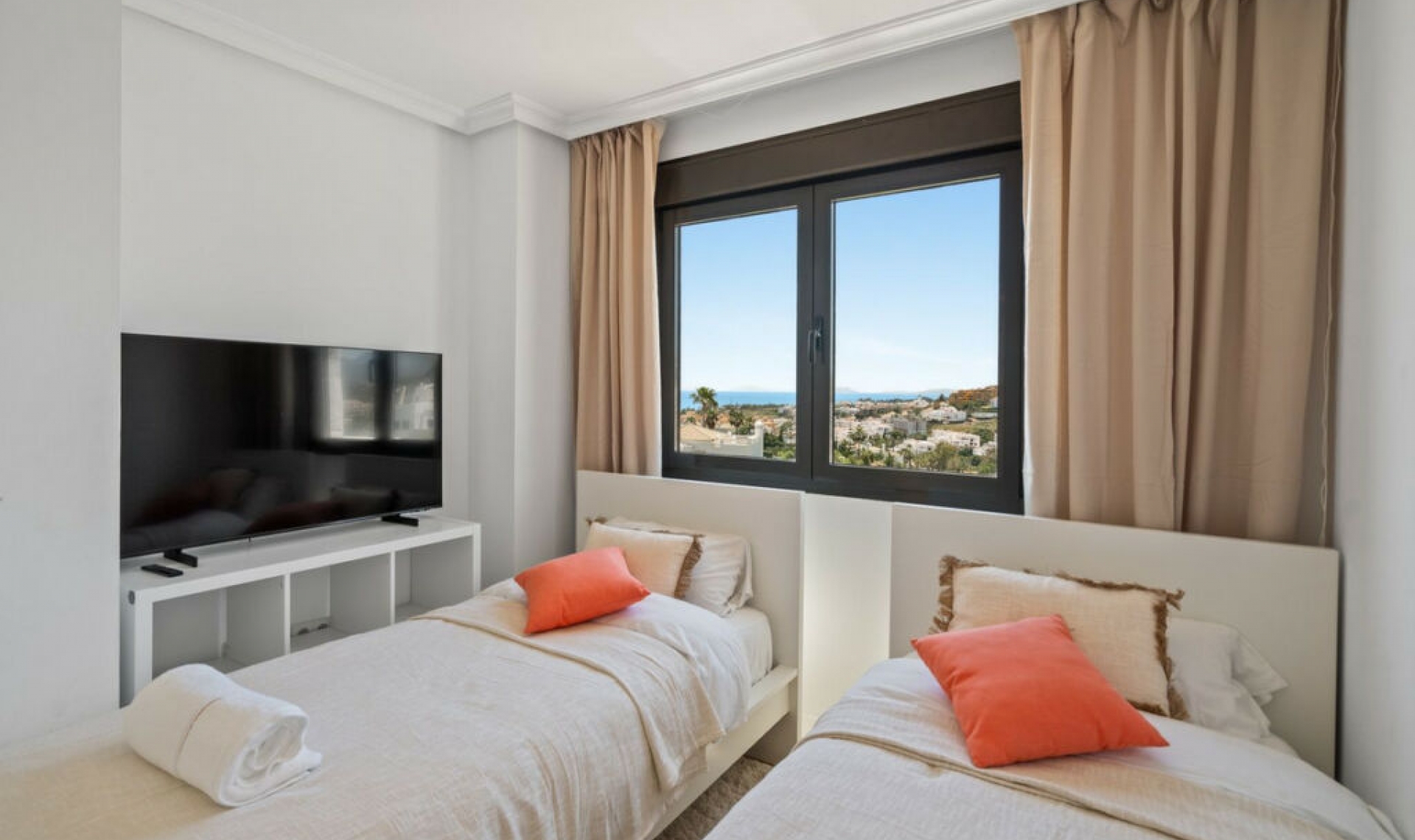 Resale - Apartment -
Selwo