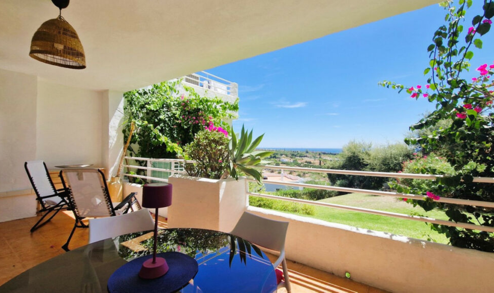 Resale - Apartment -
Selwo