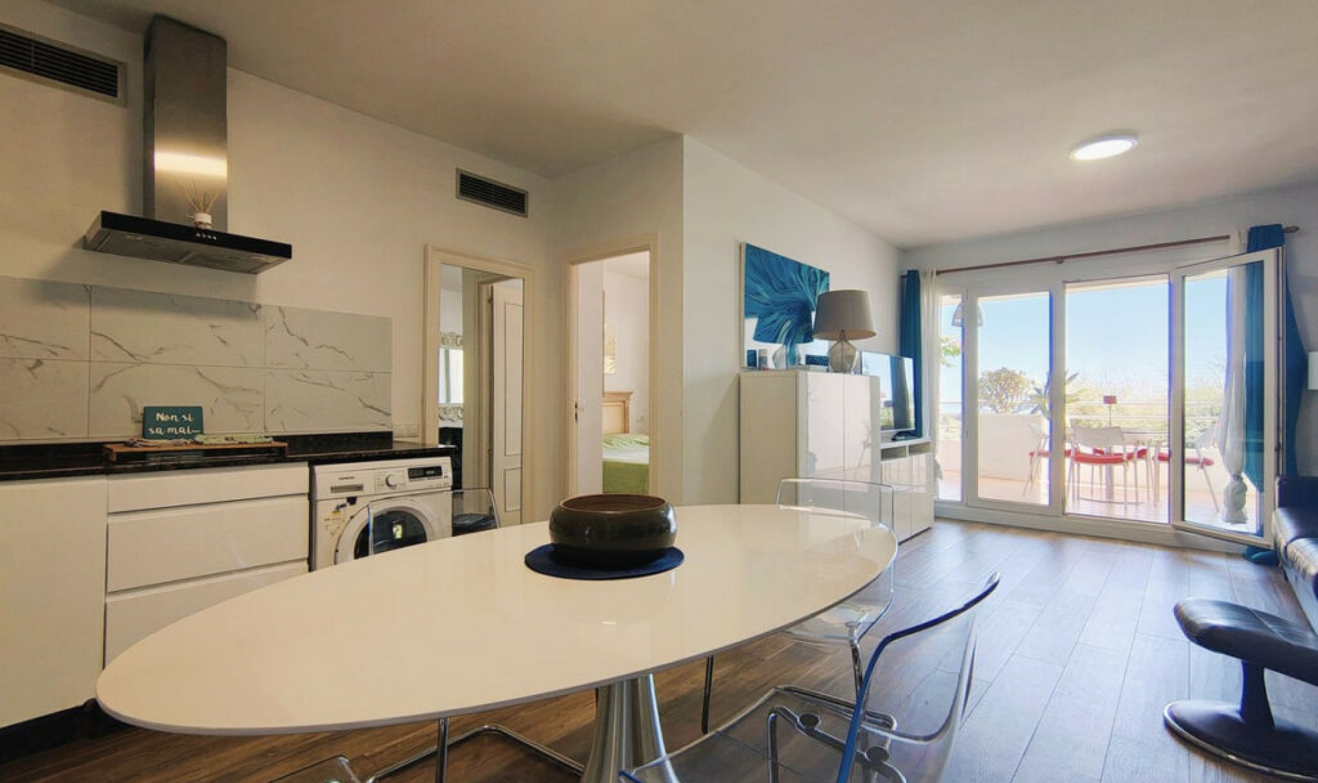 Resale - Apartment -
Selwo