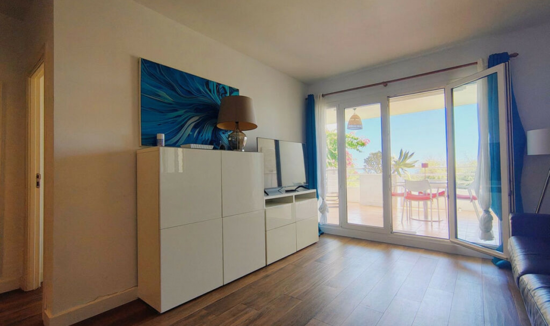 Resale - Apartment -
Selwo