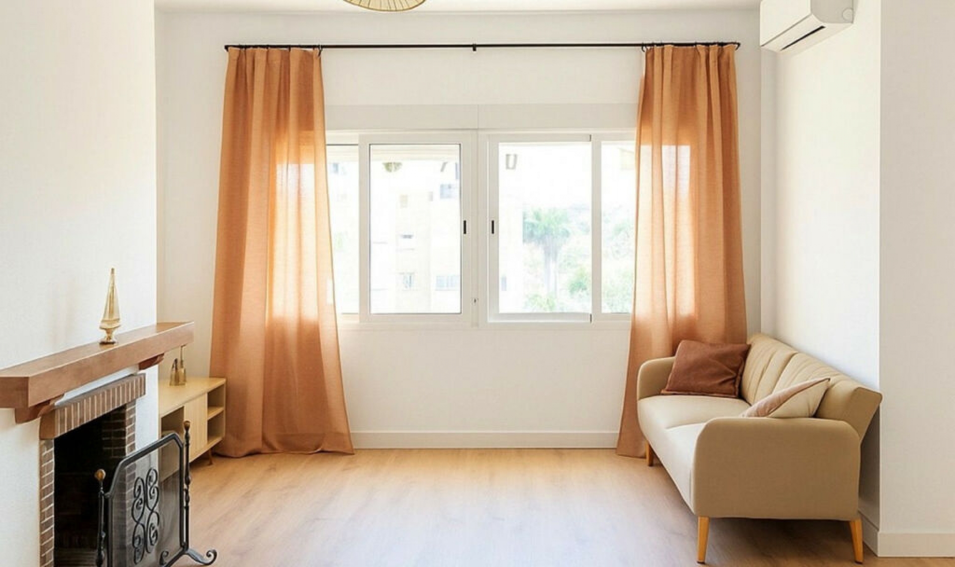 Resale - Apartment -
Selwo