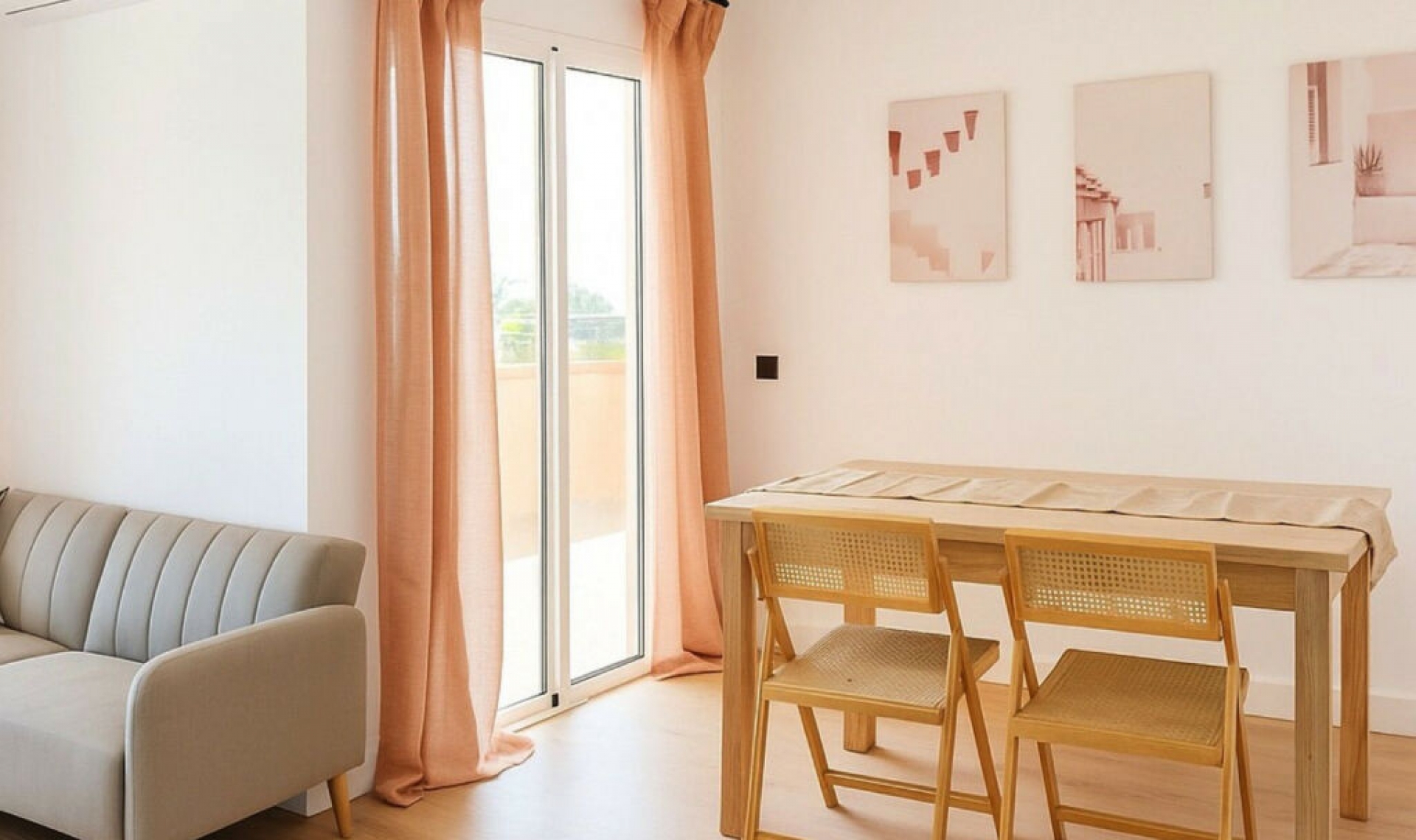 Resale - Apartment -
Selwo