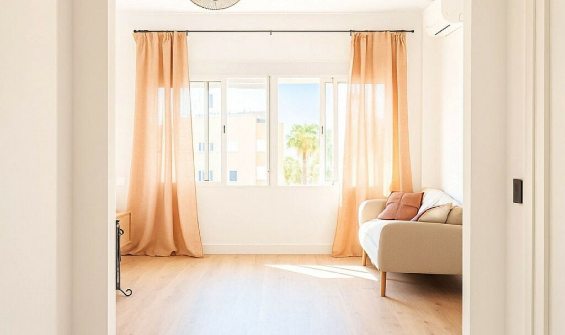 Resale - Apartment -
Selwo