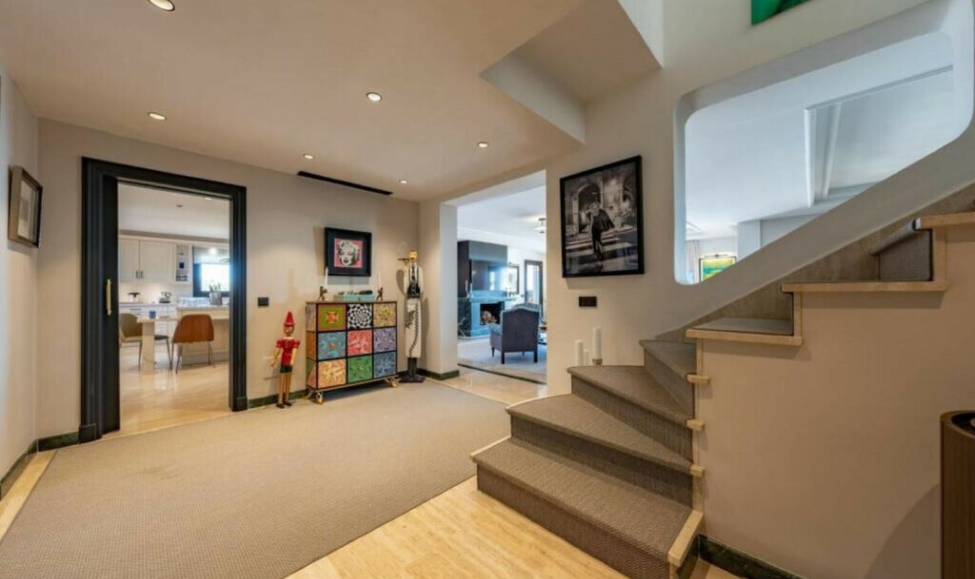 Resale - Apartment -
Sierra Blanca