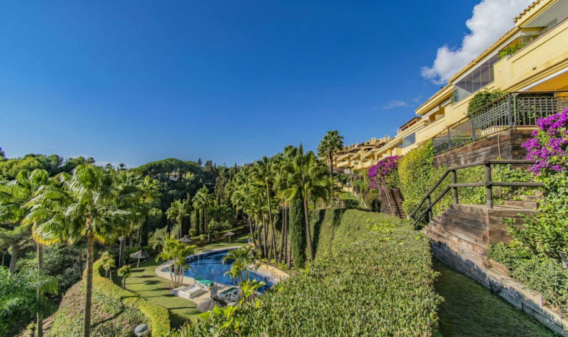 Resale - Apartment -
Sierra Blanca