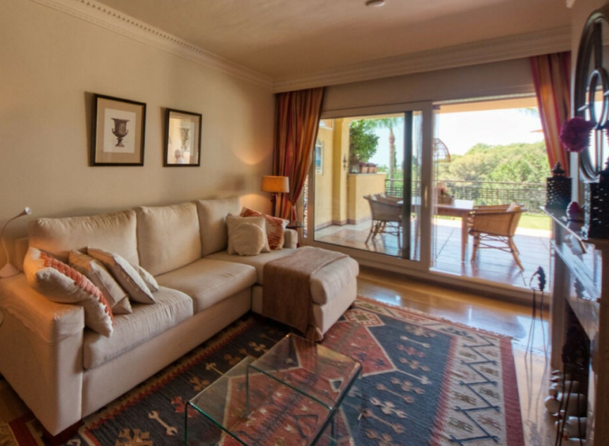 Resale - Apartment -
Sierra Blanca