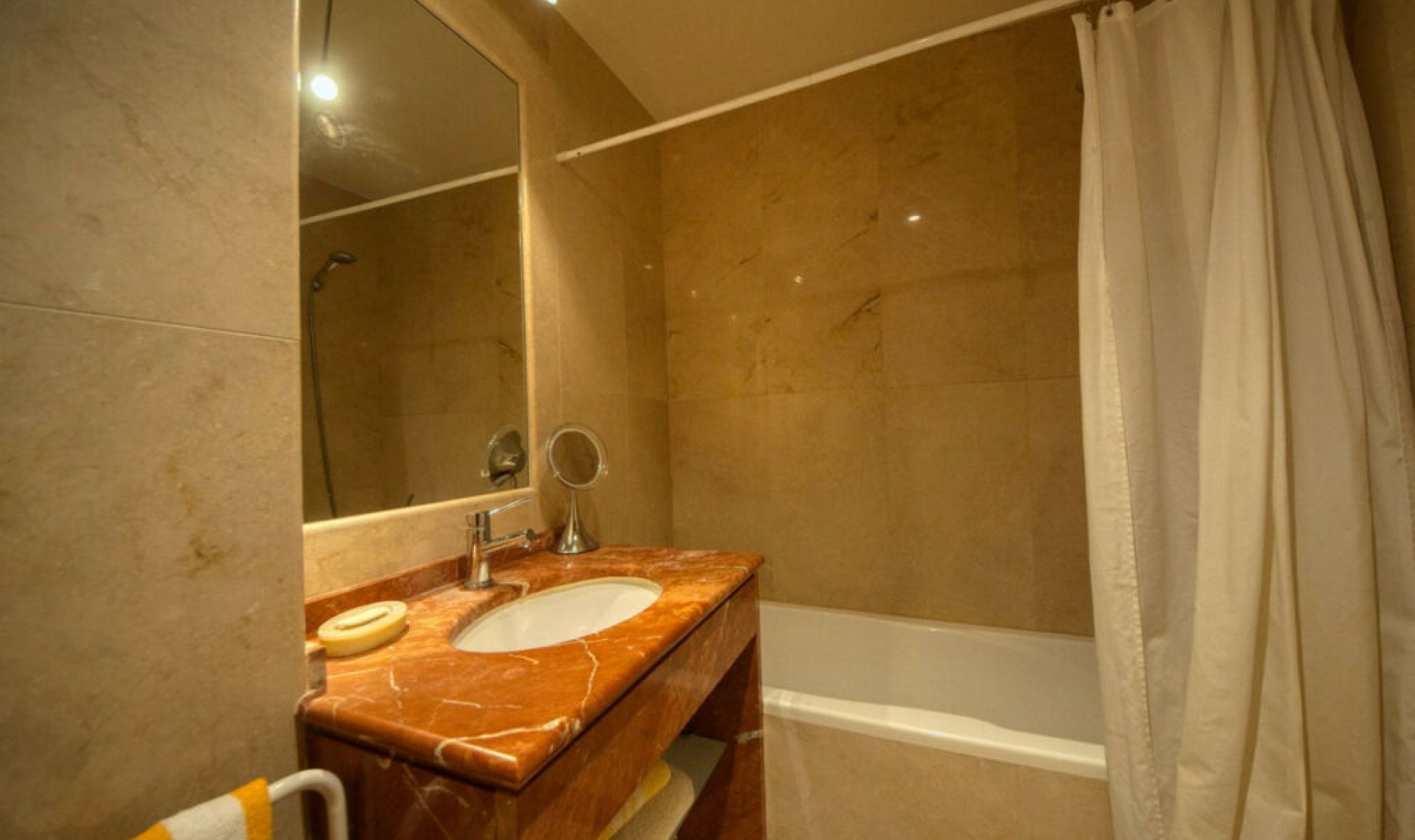 Resale - Apartment -
Sierra Blanca