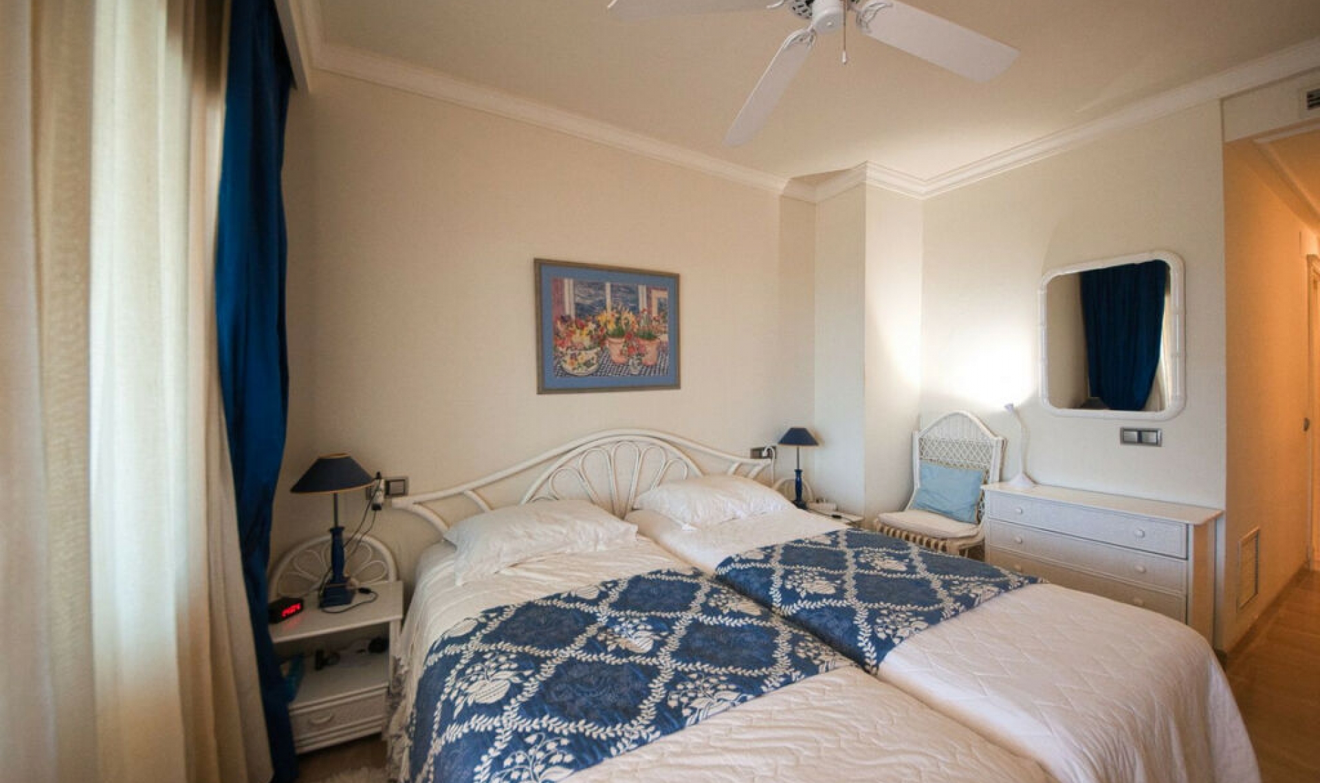 Resale - Apartment -
Sierra Blanca