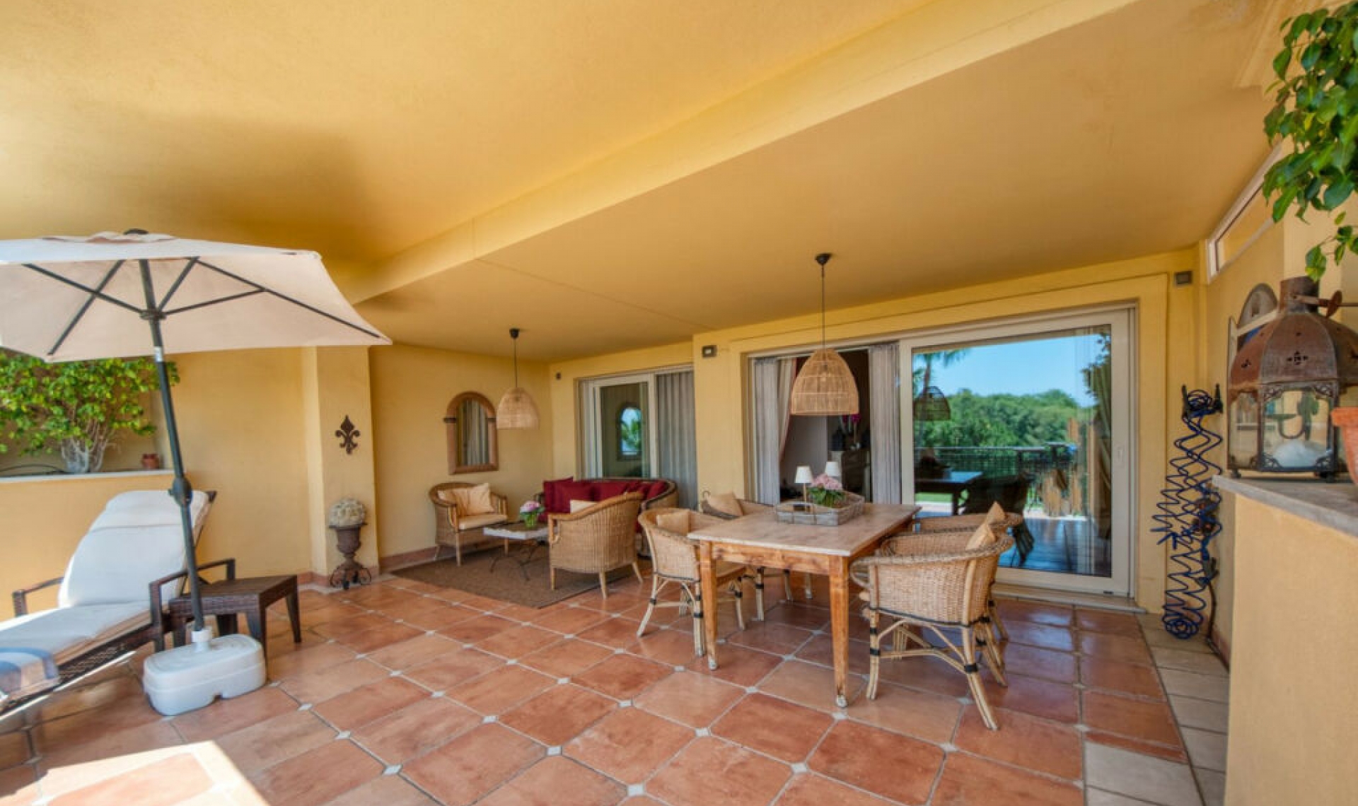 Resale - Apartment -
Sierra Blanca