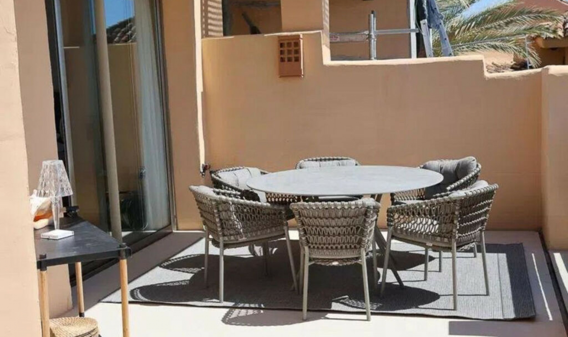 Resale - Apartment -
Sierra Blanca