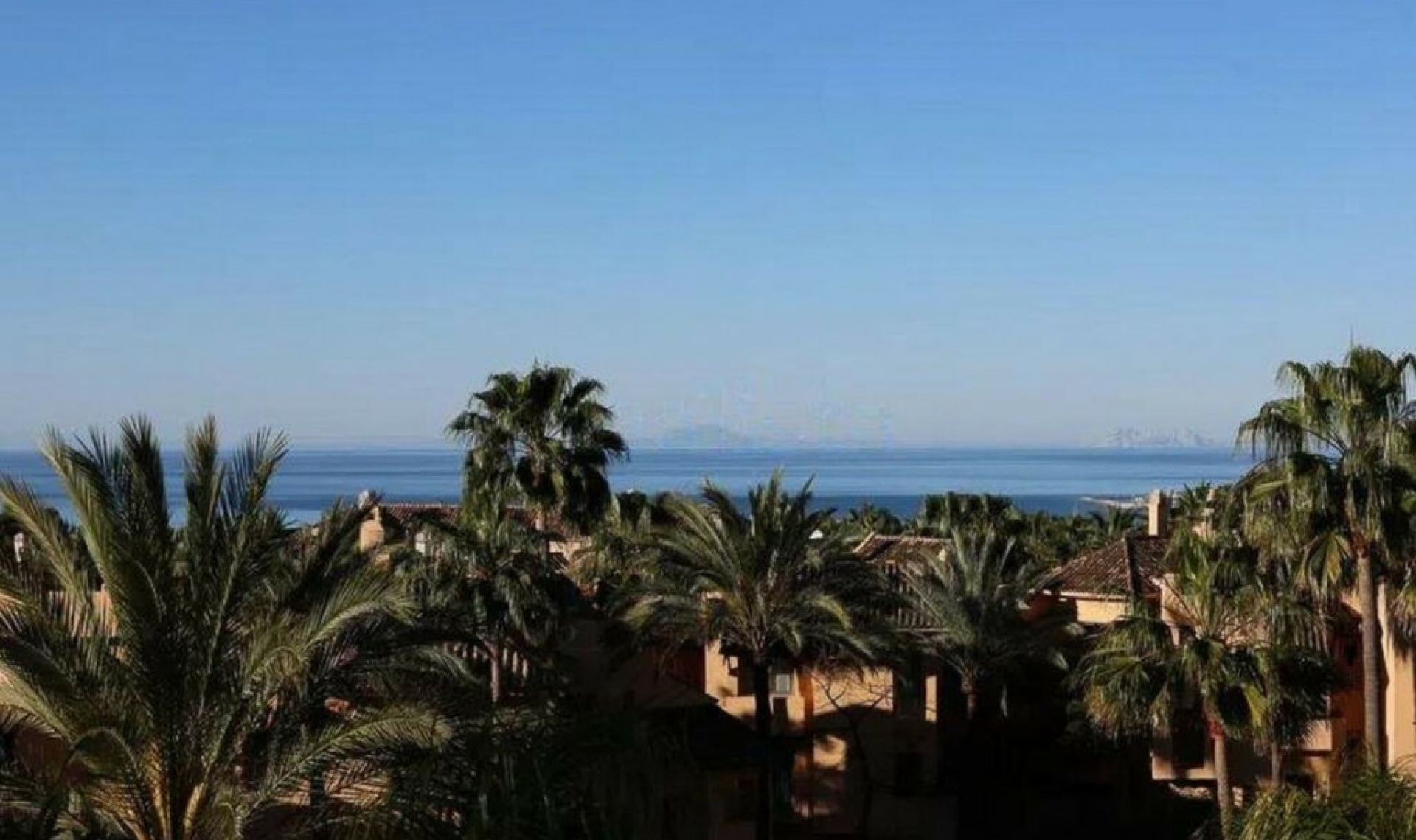 Resale - Apartment -
Sierra Blanca