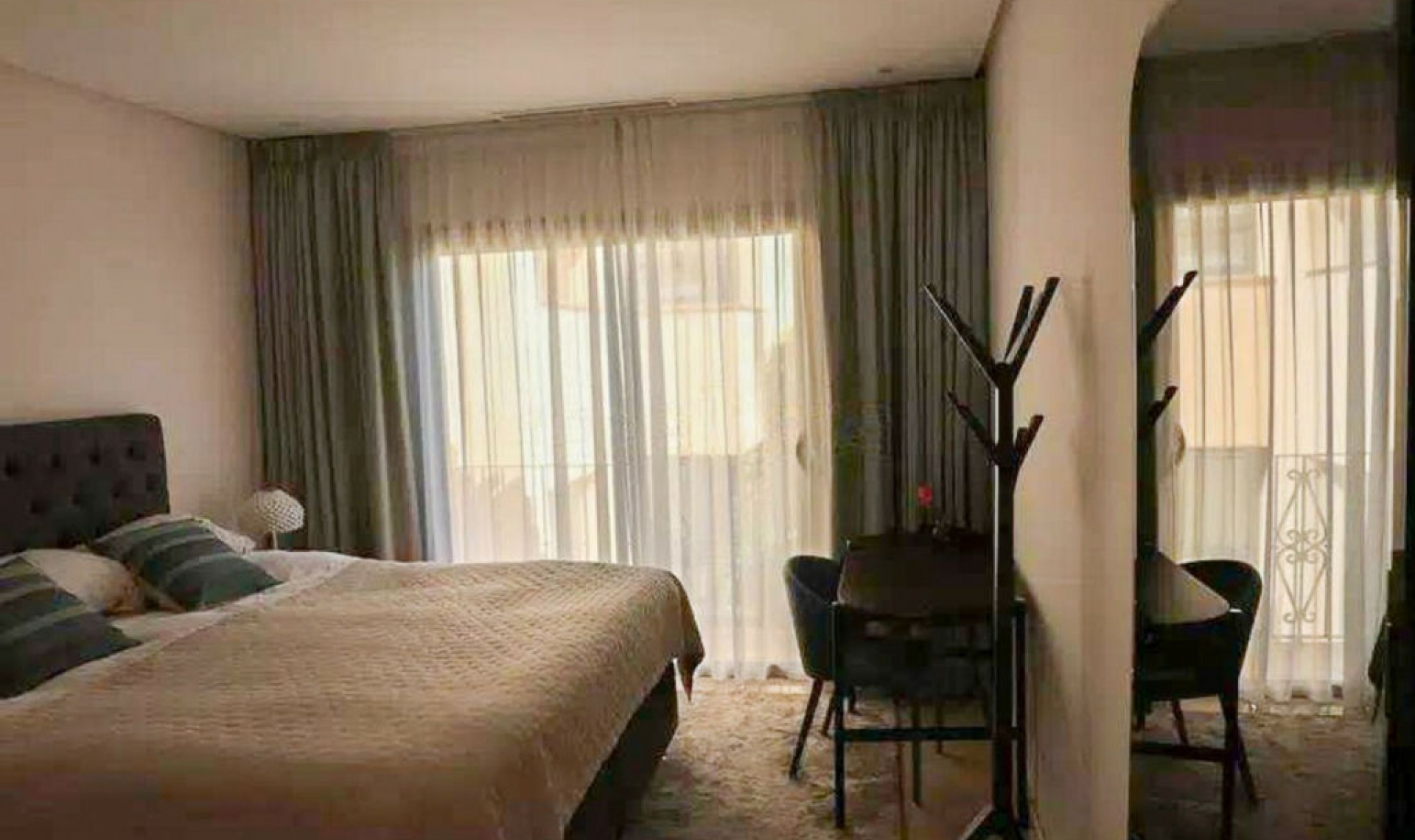 Resale - Apartment -
Sierra Blanca