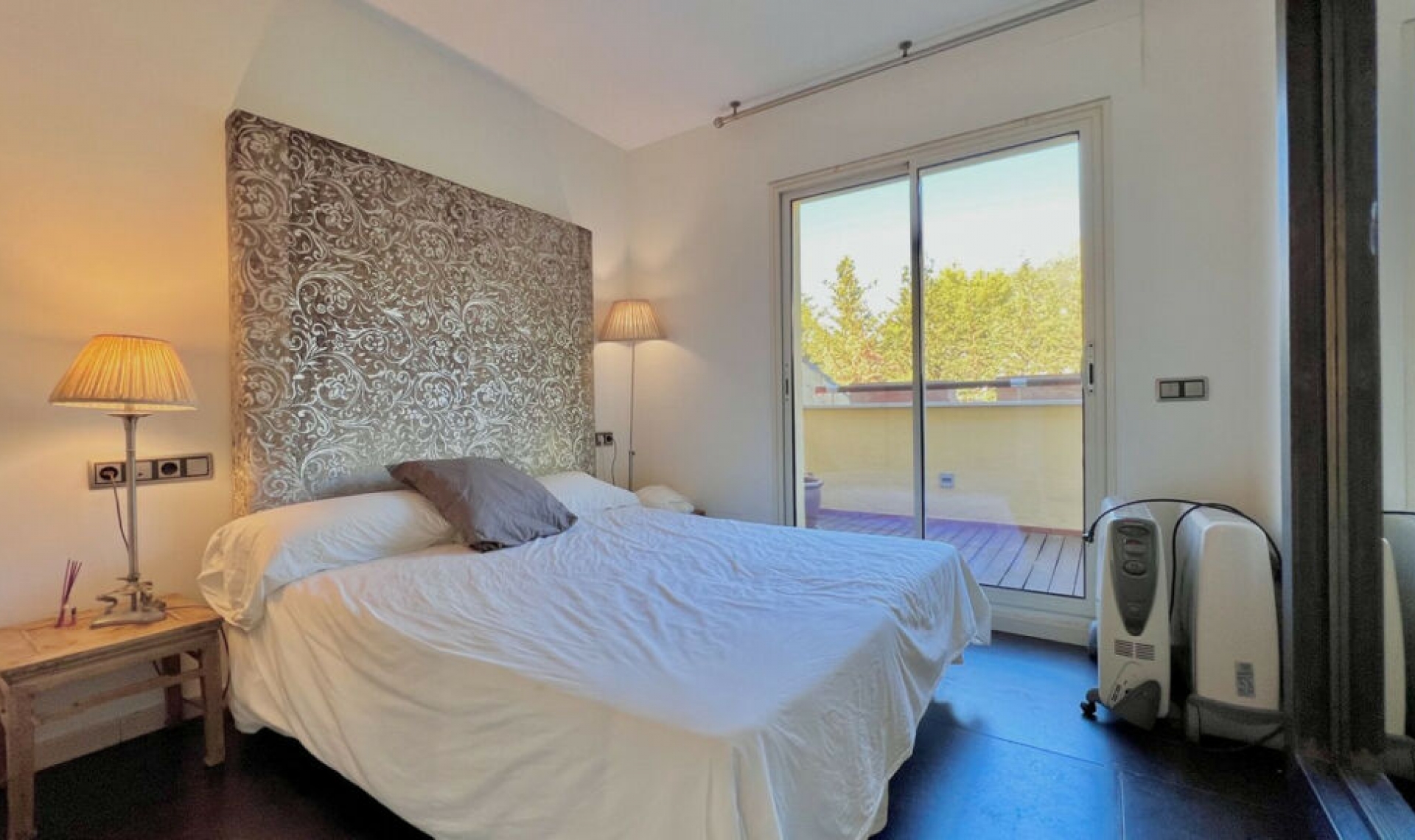 Resale - Apartment -
Sierra Blanca