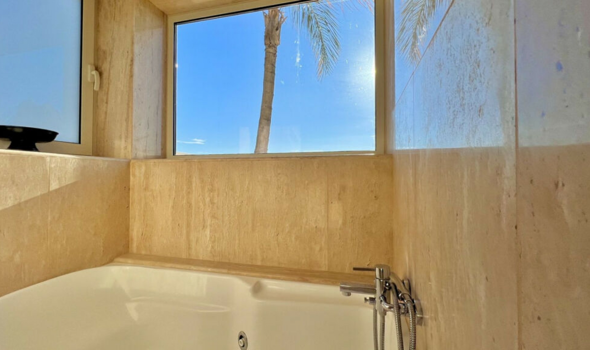 Resale - Apartment -
Sierra Blanca