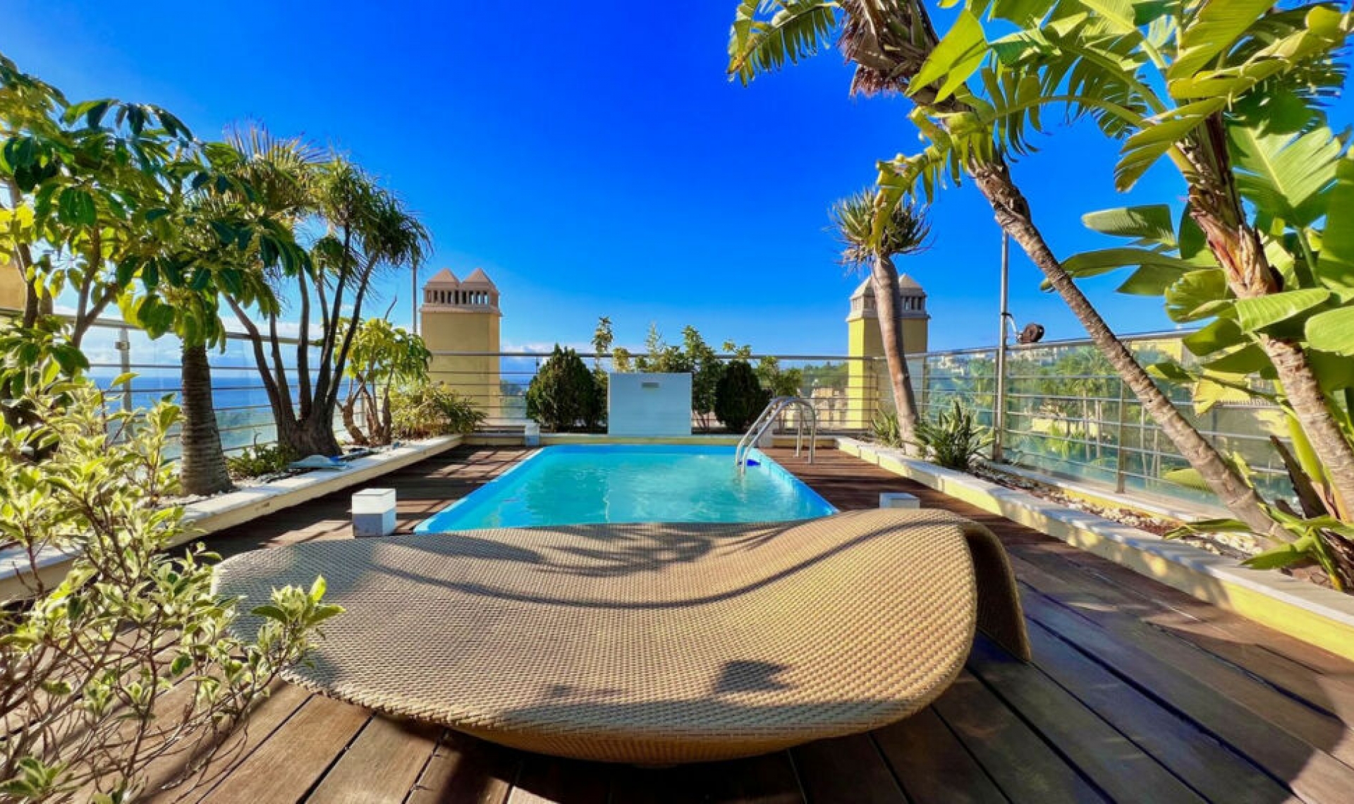 Resale - Apartment -
Sierra Blanca