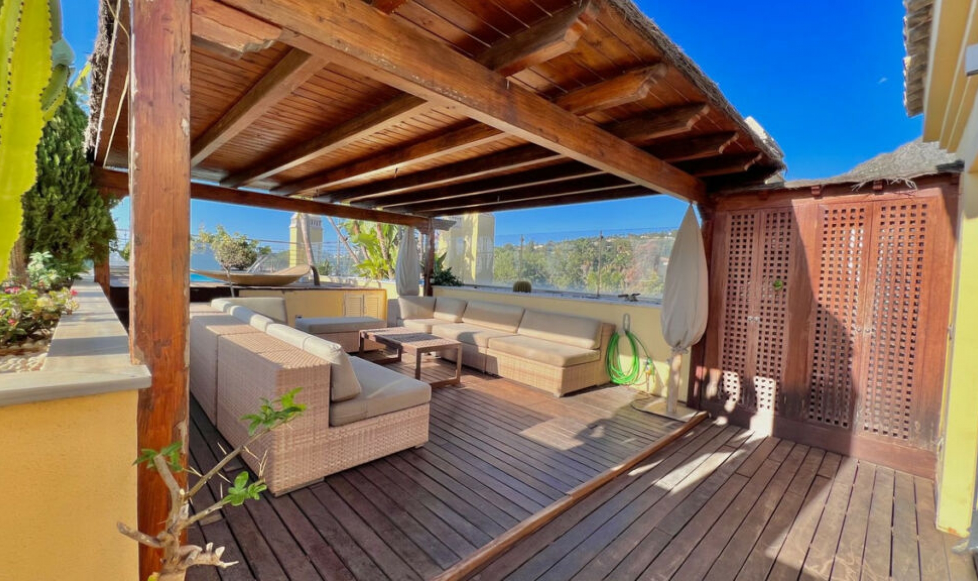 Resale - Apartment -
Sierra Blanca