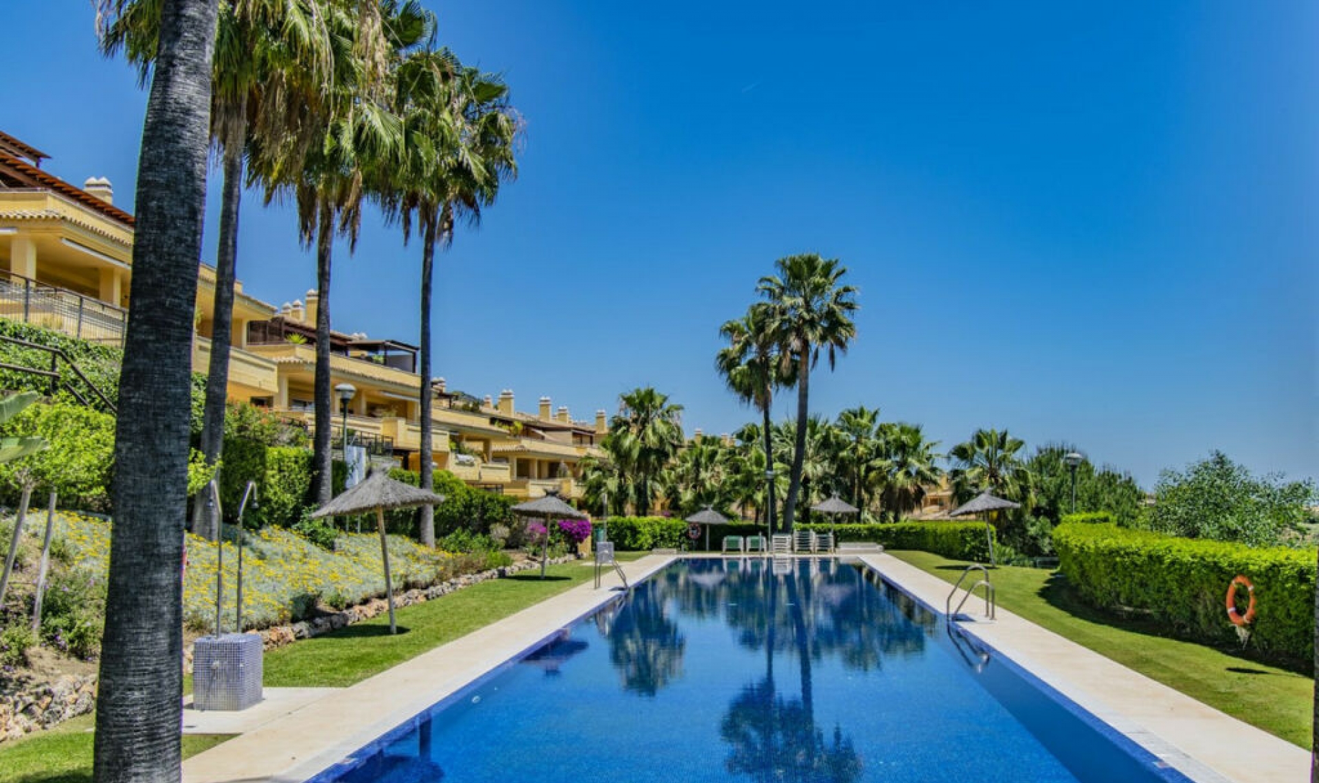 Resale - Apartment -
Sierra Blanca