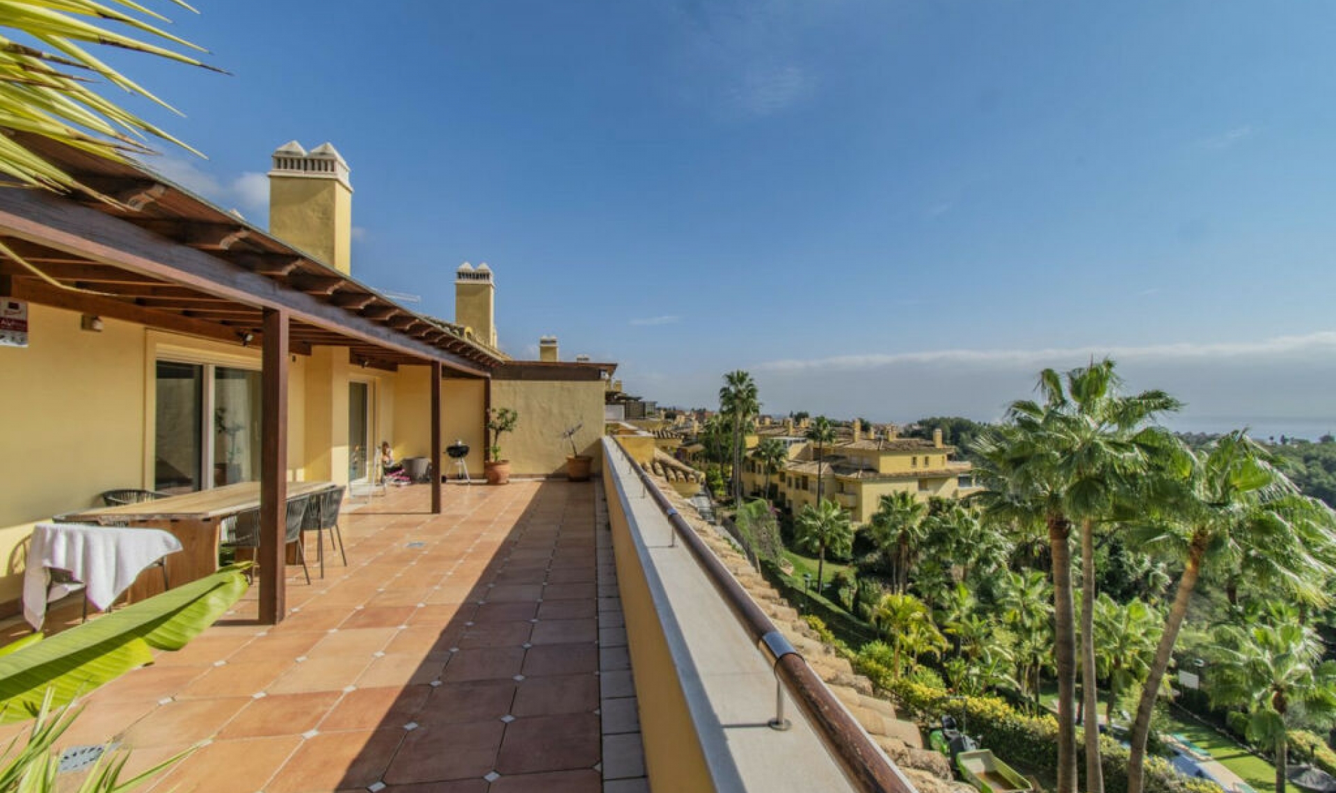 Resale - Apartment -
Sierra Blanca