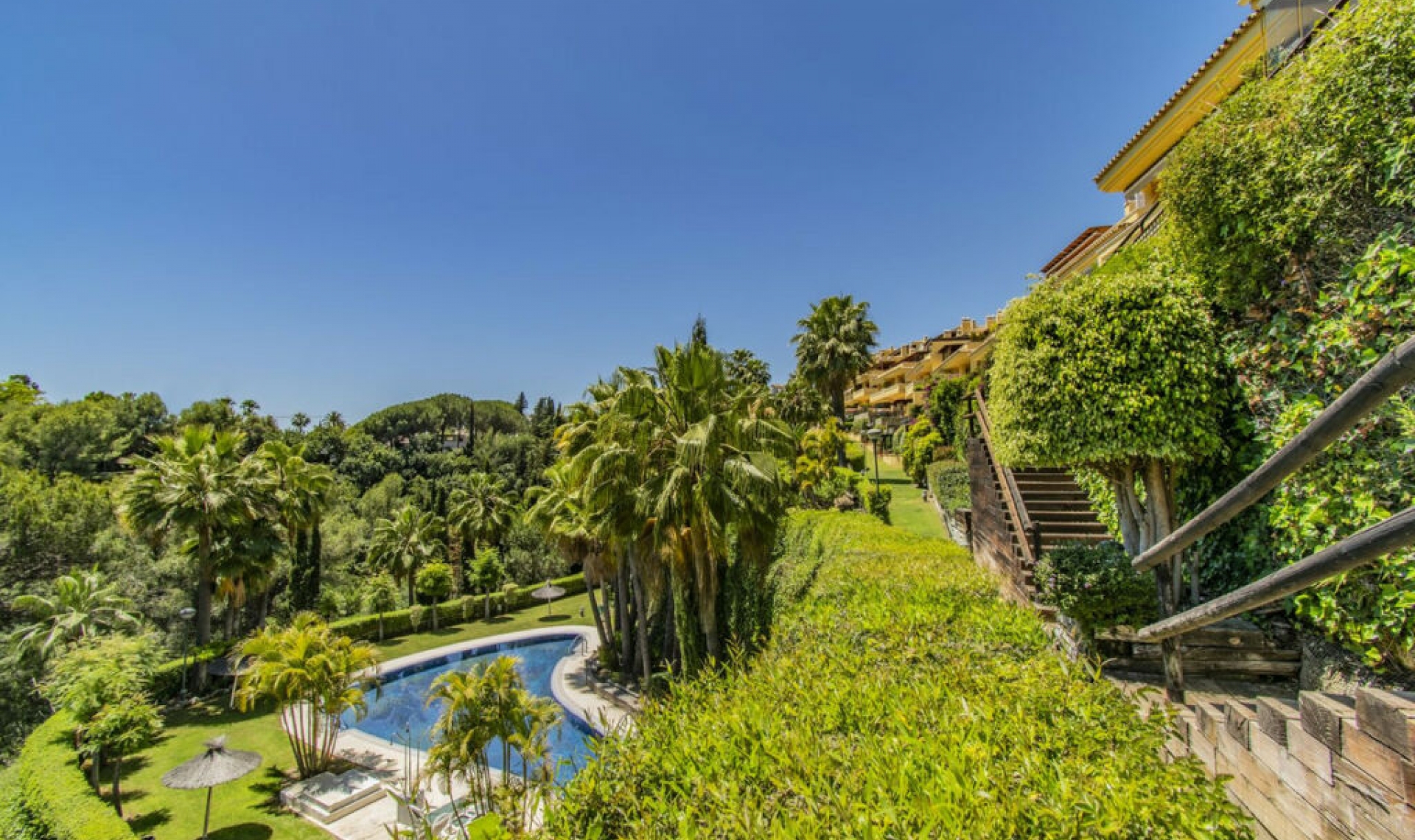 Resale - Apartment -
Sierra Blanca
