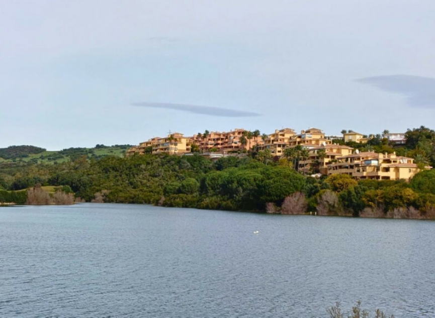 Resale - Apartment -
Sotogrande Alto