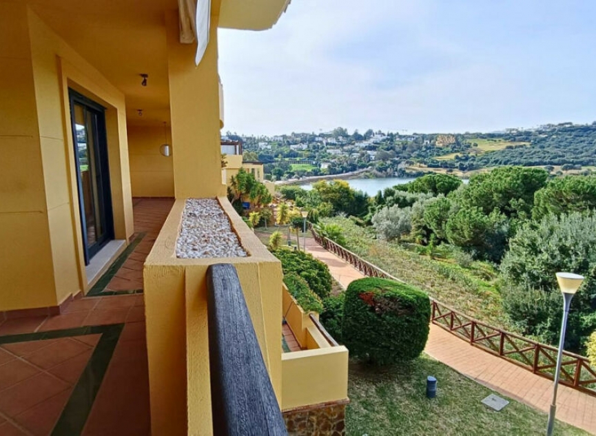 Resale - Apartment -
Sotogrande Alto