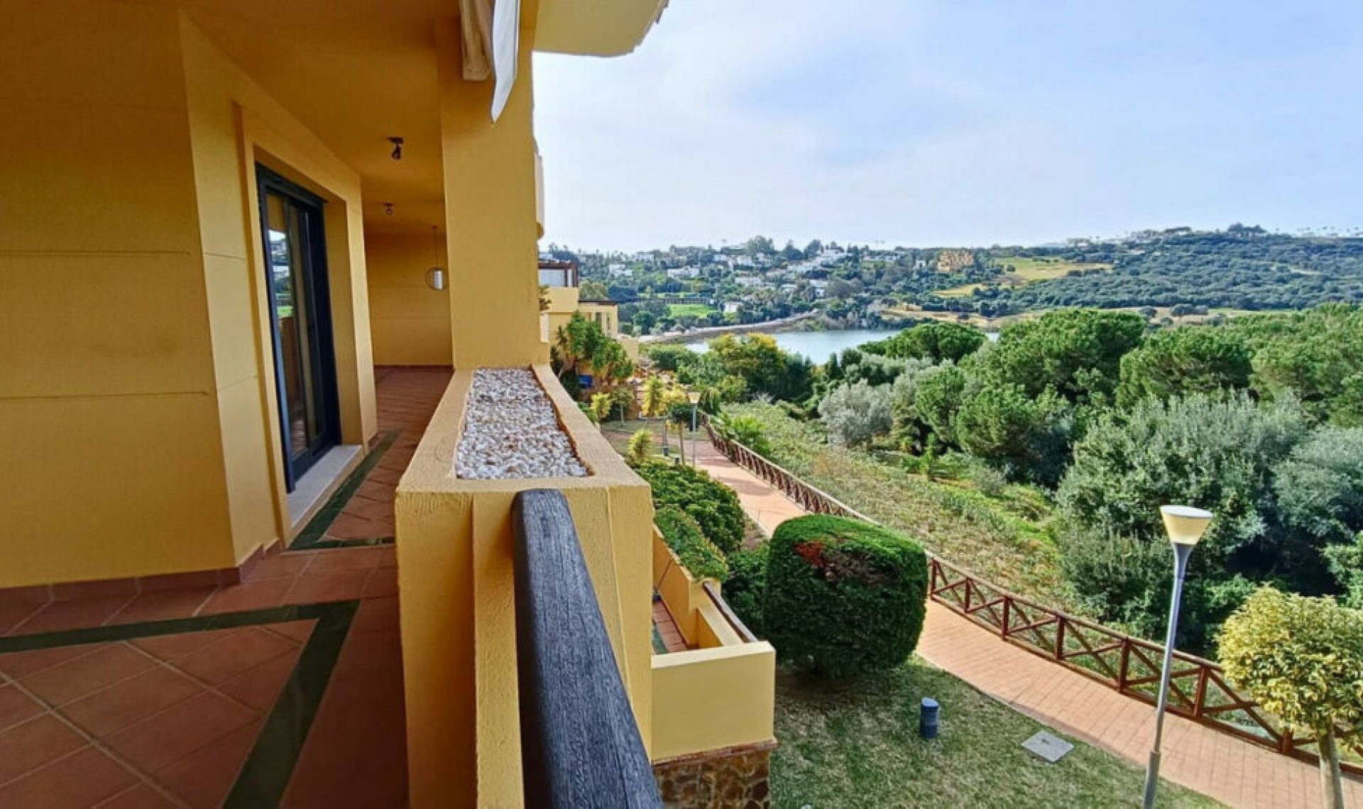 Resale - Apartment -
Sotogrande Alto