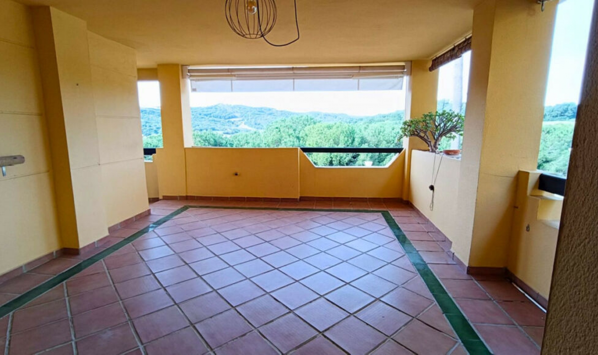 Resale - Apartment -
Sotogrande Alto