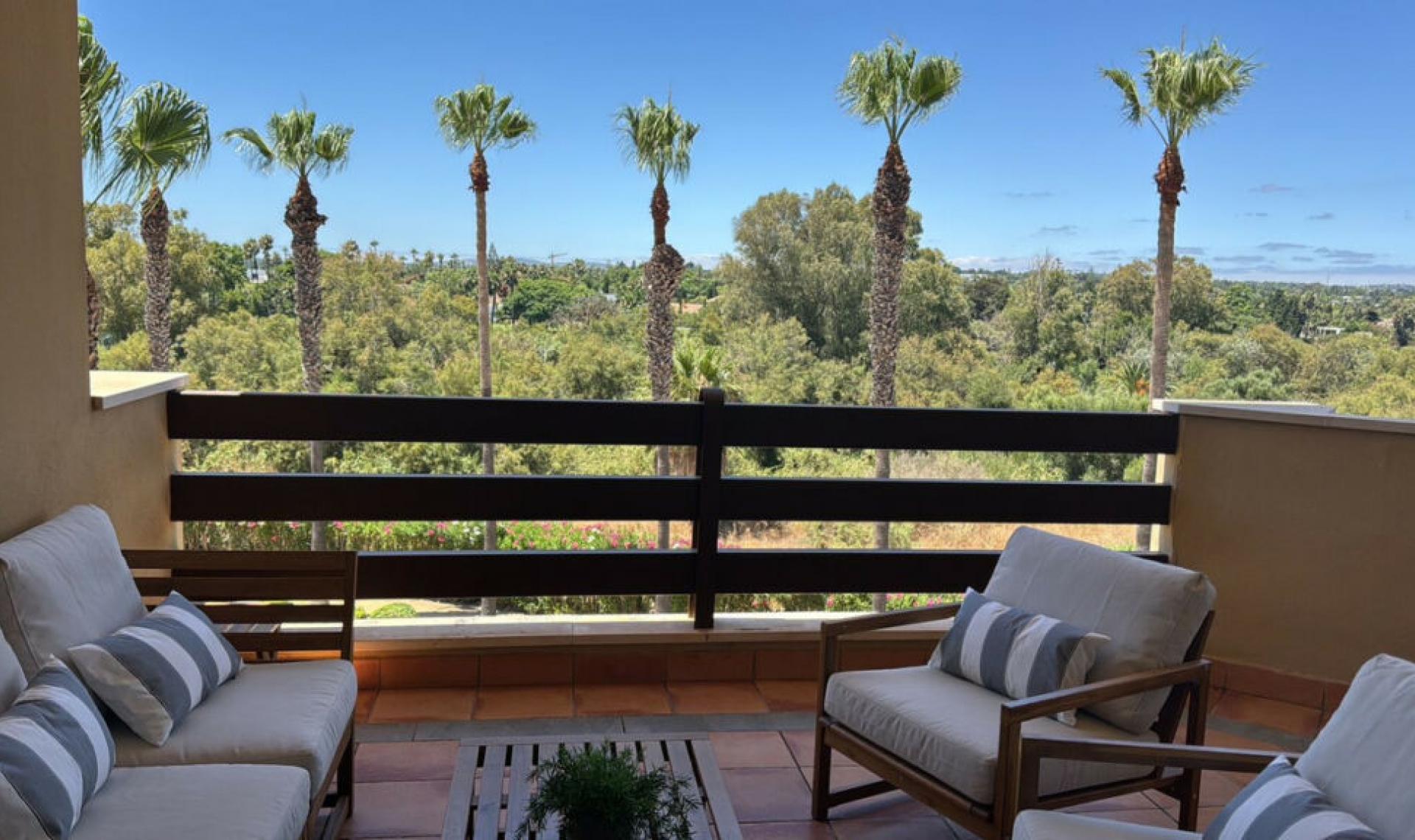Resale - Apartment -
Sotogrande Costa