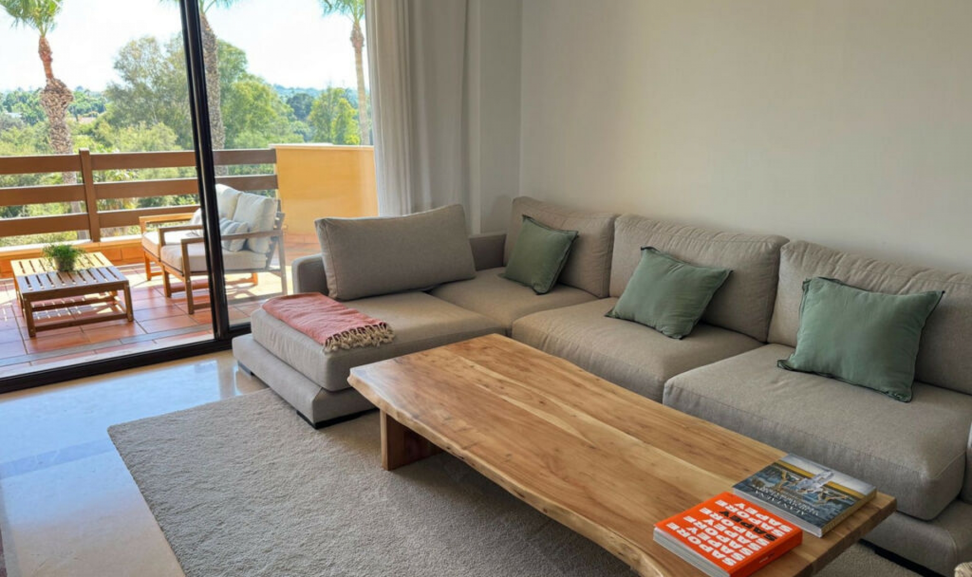 Resale - Apartment -
Sotogrande Costa