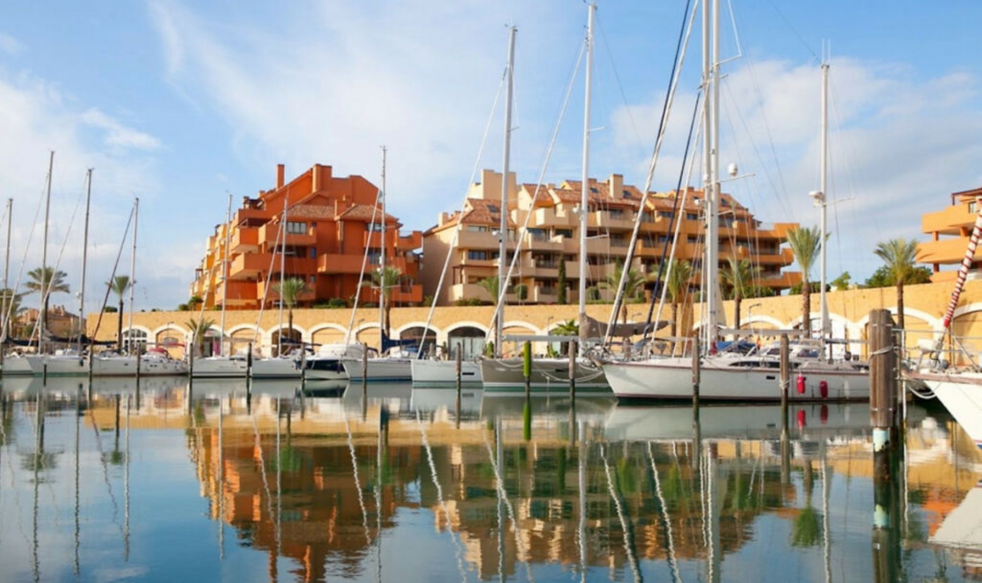 Resale - Apartment -
Sotogrande Costa