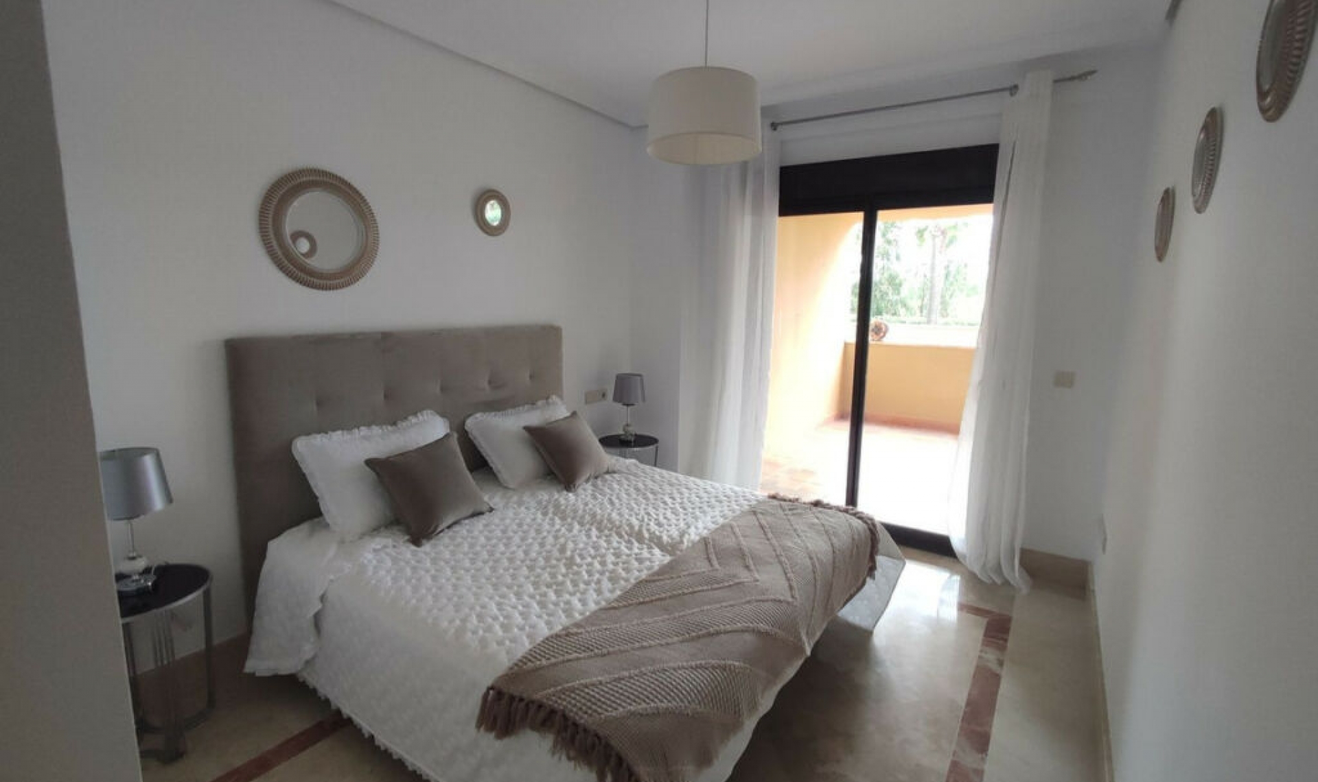 Resale - Apartment -
Sotogrande Marina