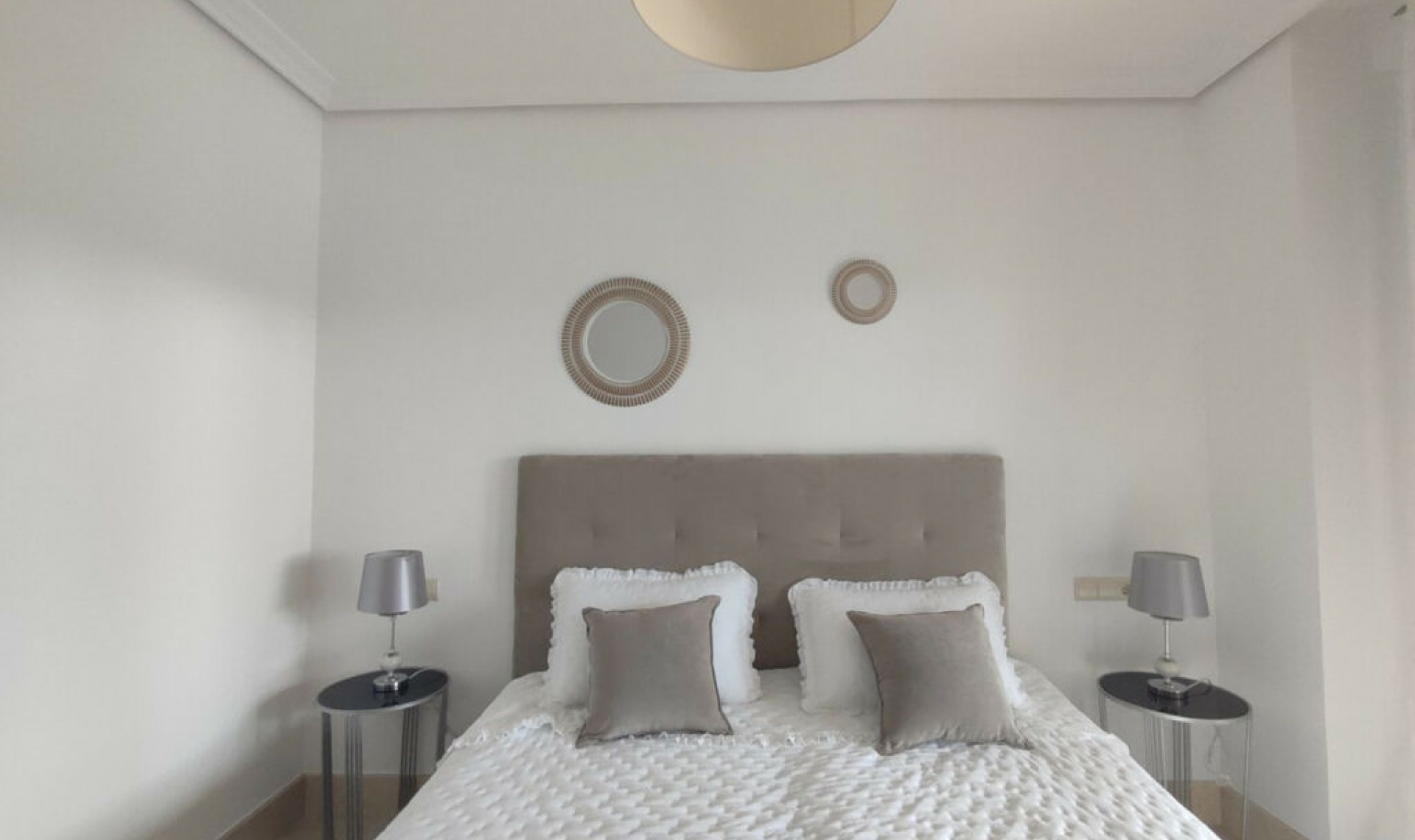 Resale - Apartment -
Sotogrande Marina