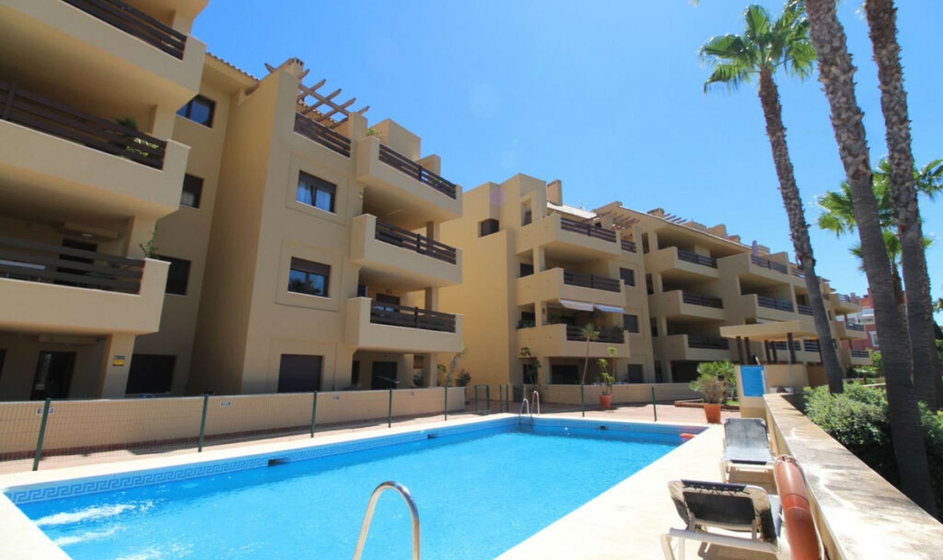 Resale - Apartment -
Sotogrande Marina