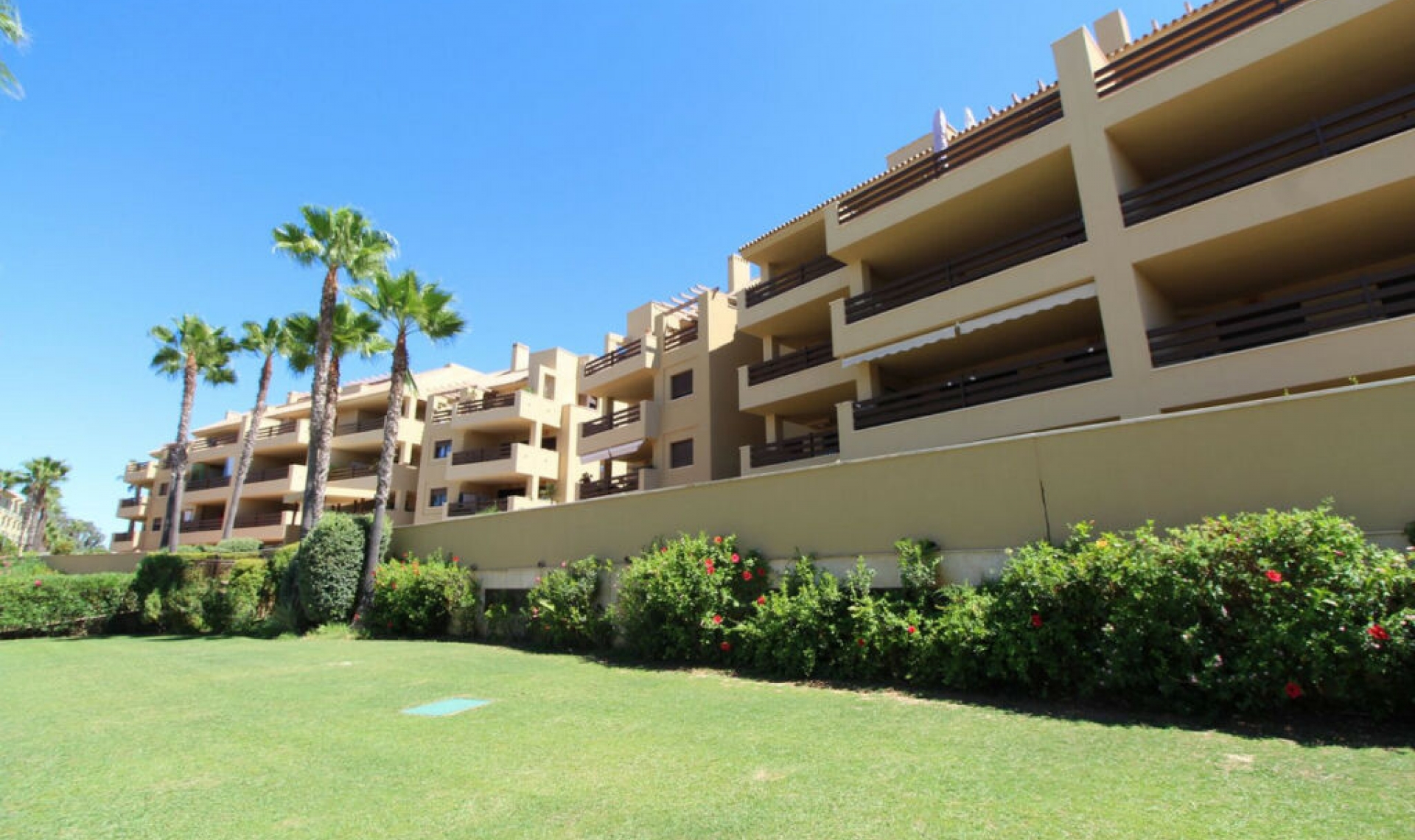 Resale - Apartment -
Sotogrande Marina