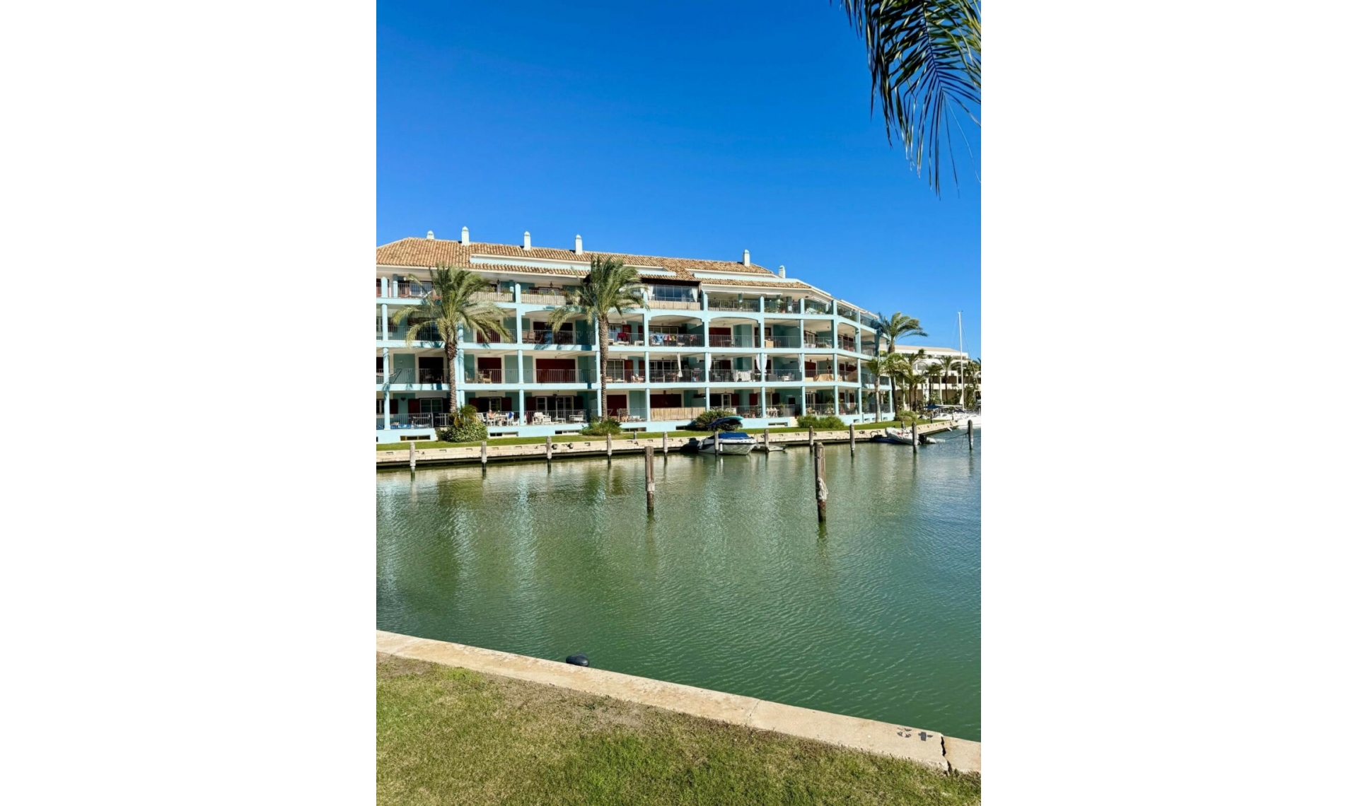 Resale - Apartment -
Sotogrande Marina