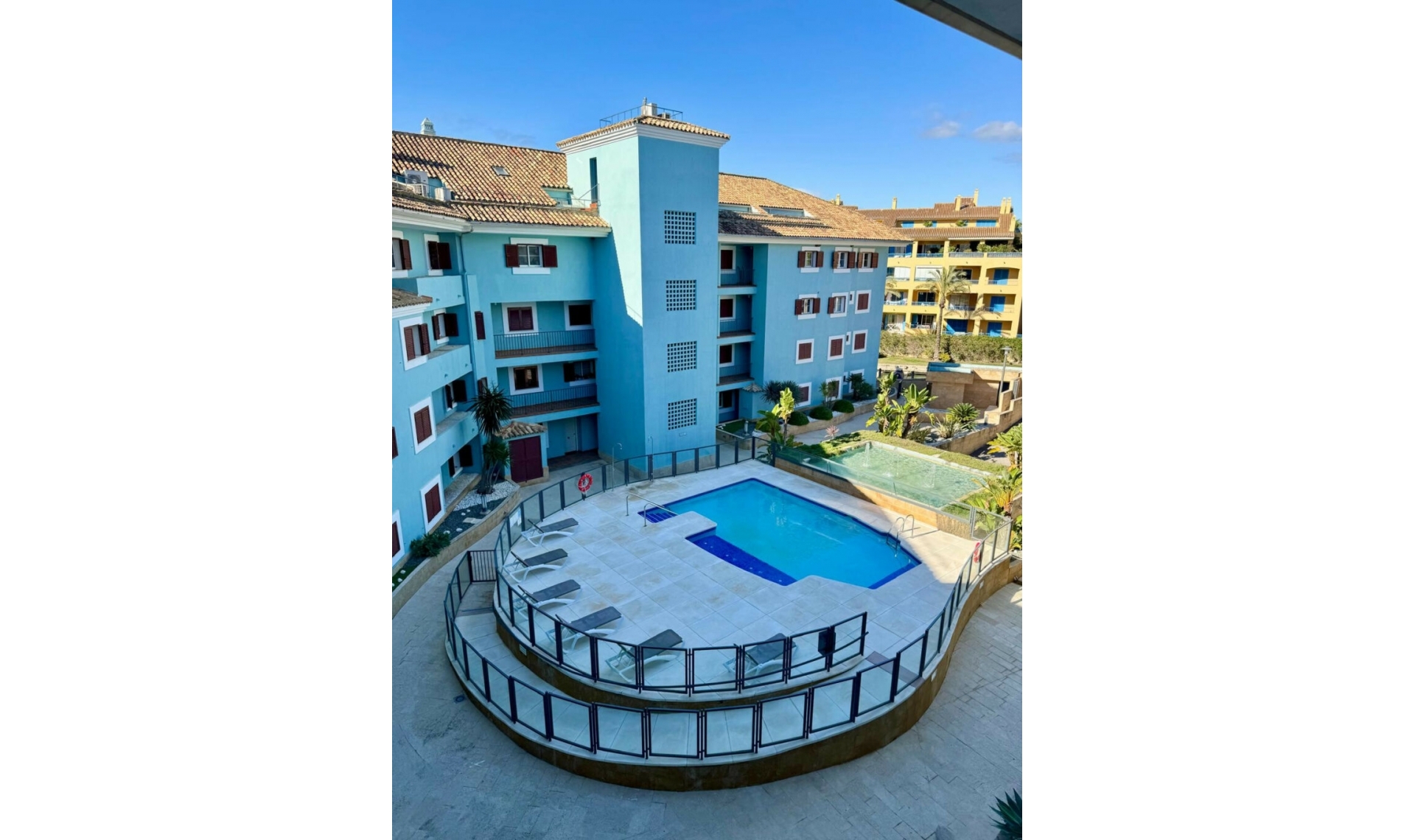 Resale - Apartment -
Sotogrande Marina