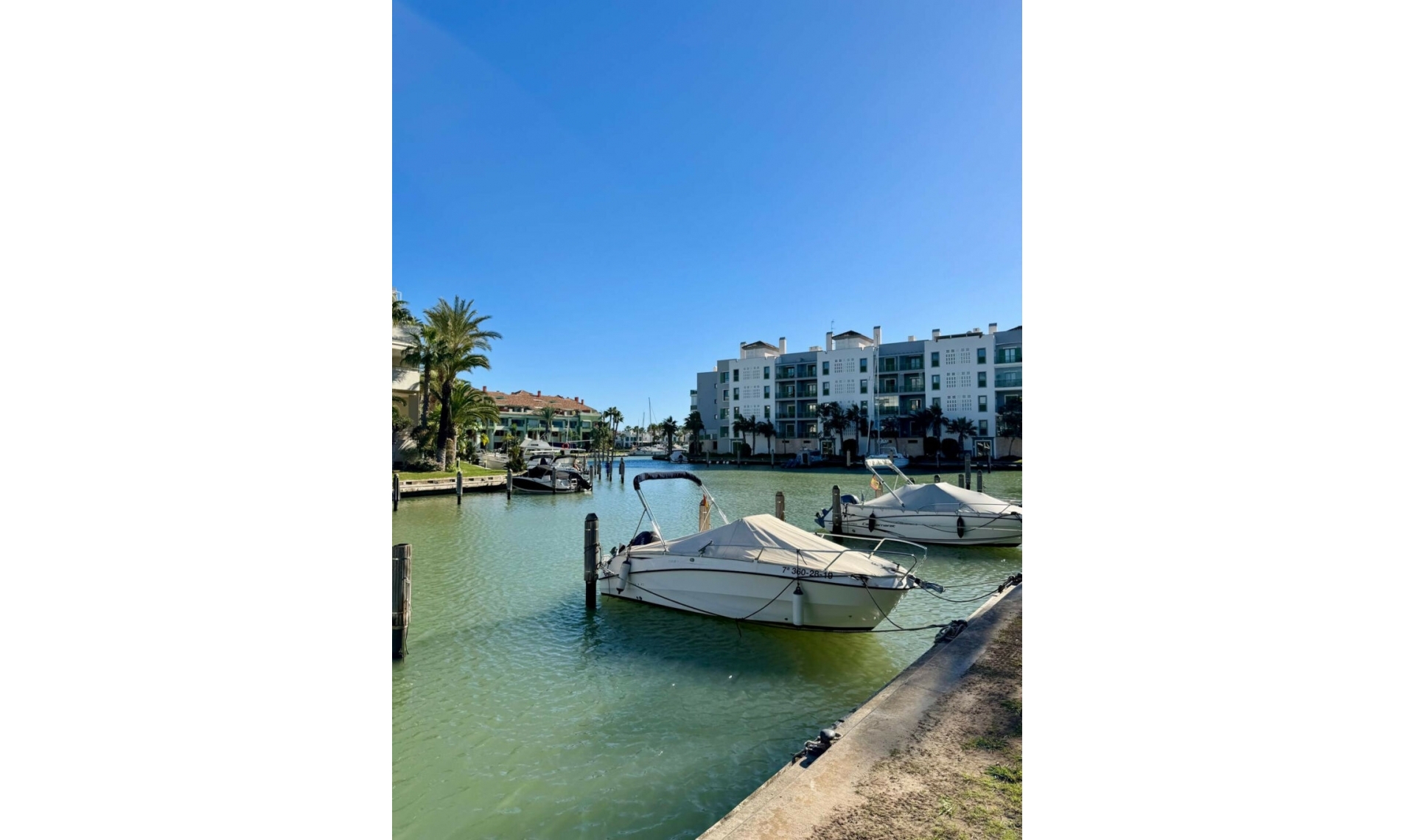 Resale - Apartment -
Sotogrande Marina