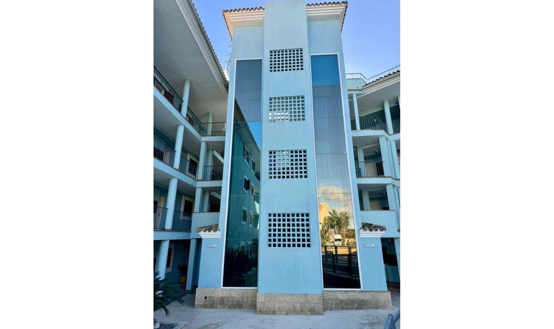 Resale - Apartment -
Sotogrande Marina