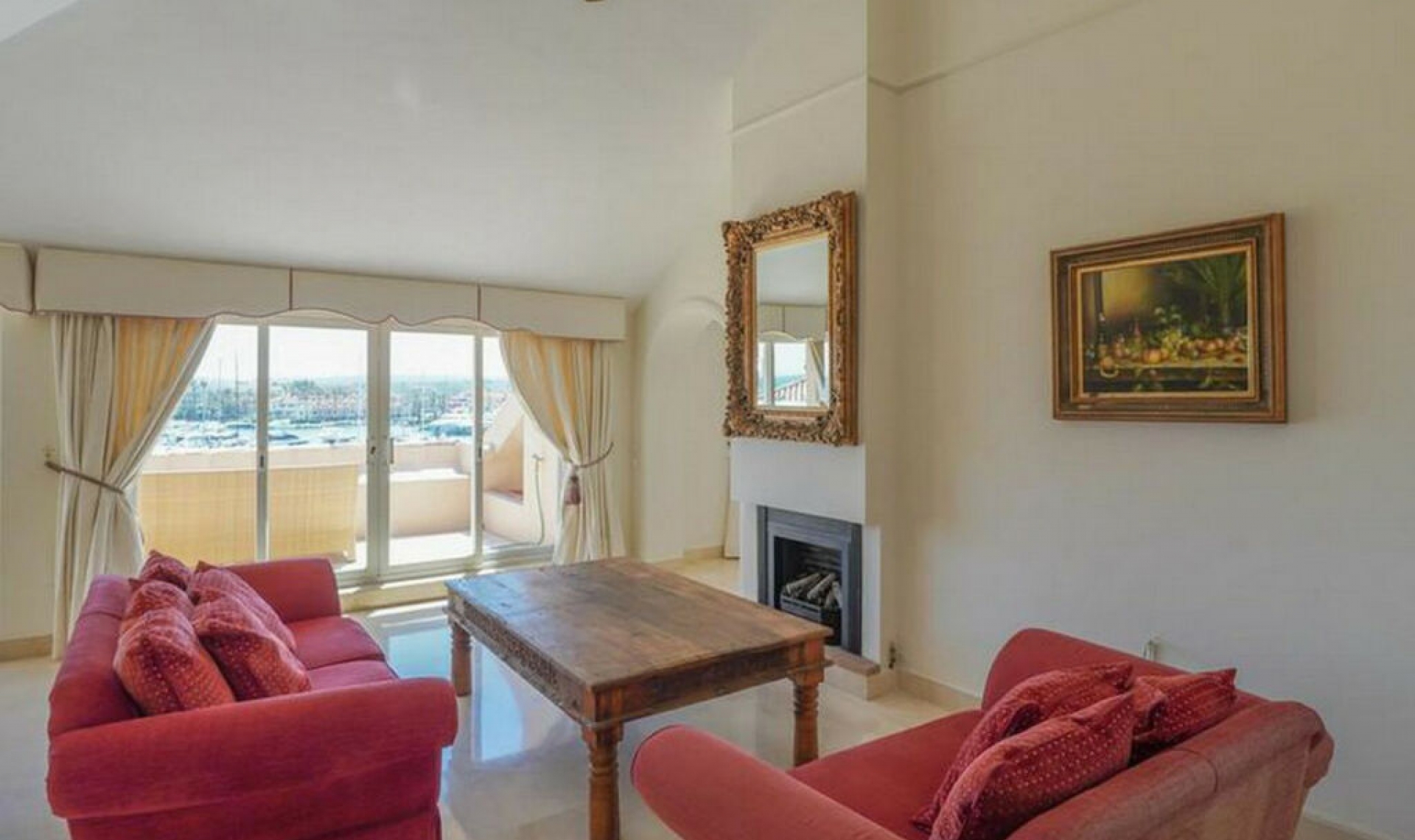 Resale - Apartment -
Sotogrande Marina