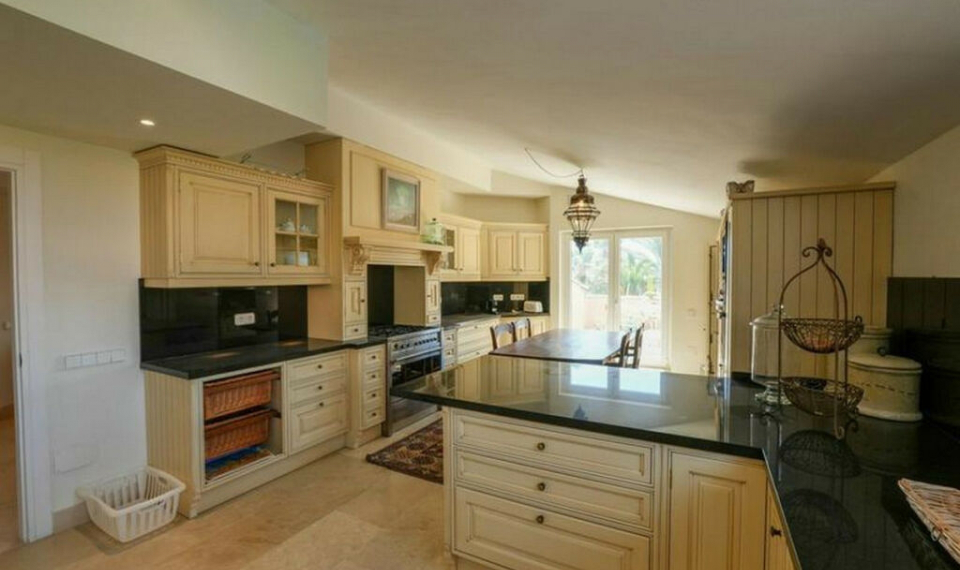 Resale - Apartment -
Sotogrande Marina