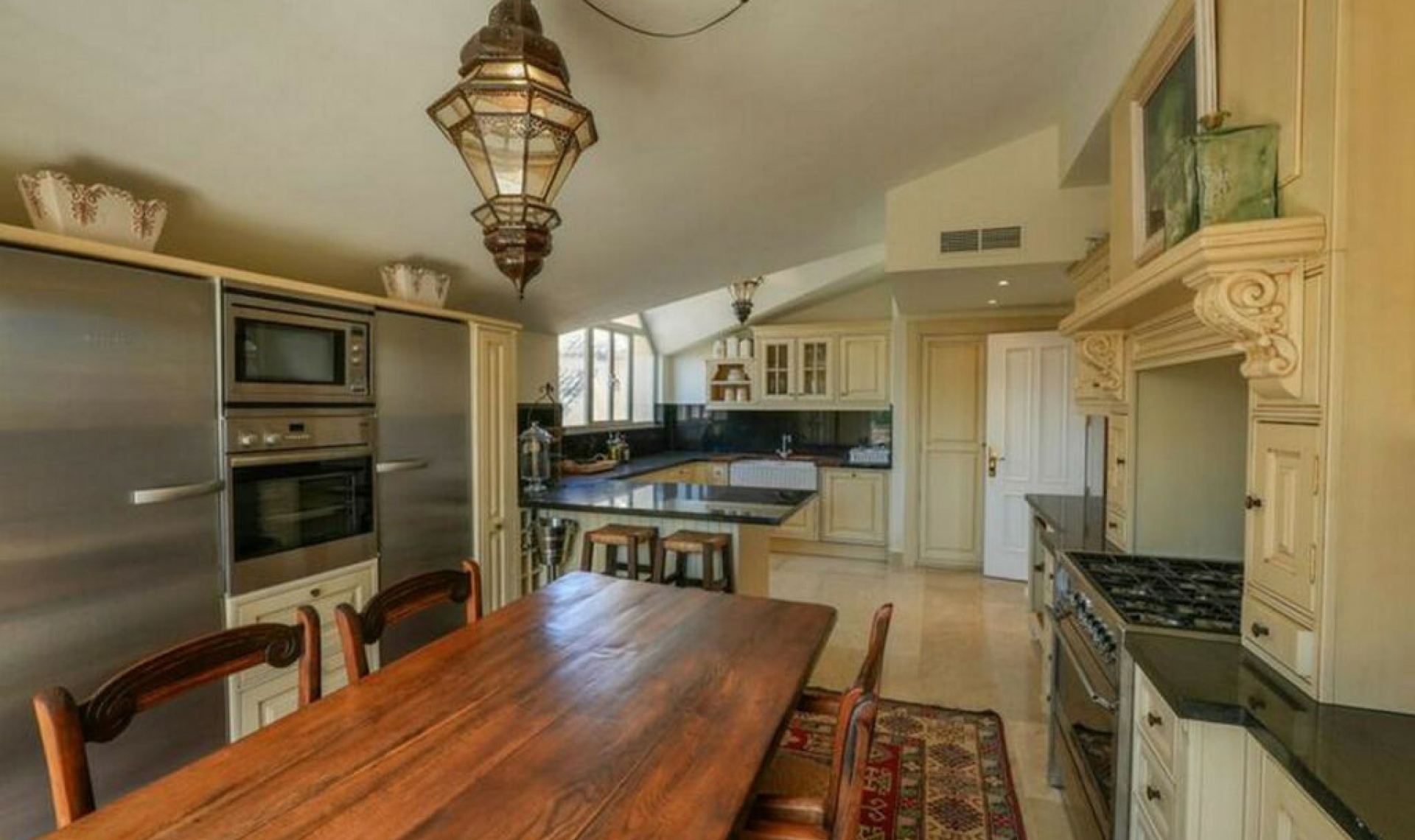 Resale - Apartment -
Sotogrande Marina