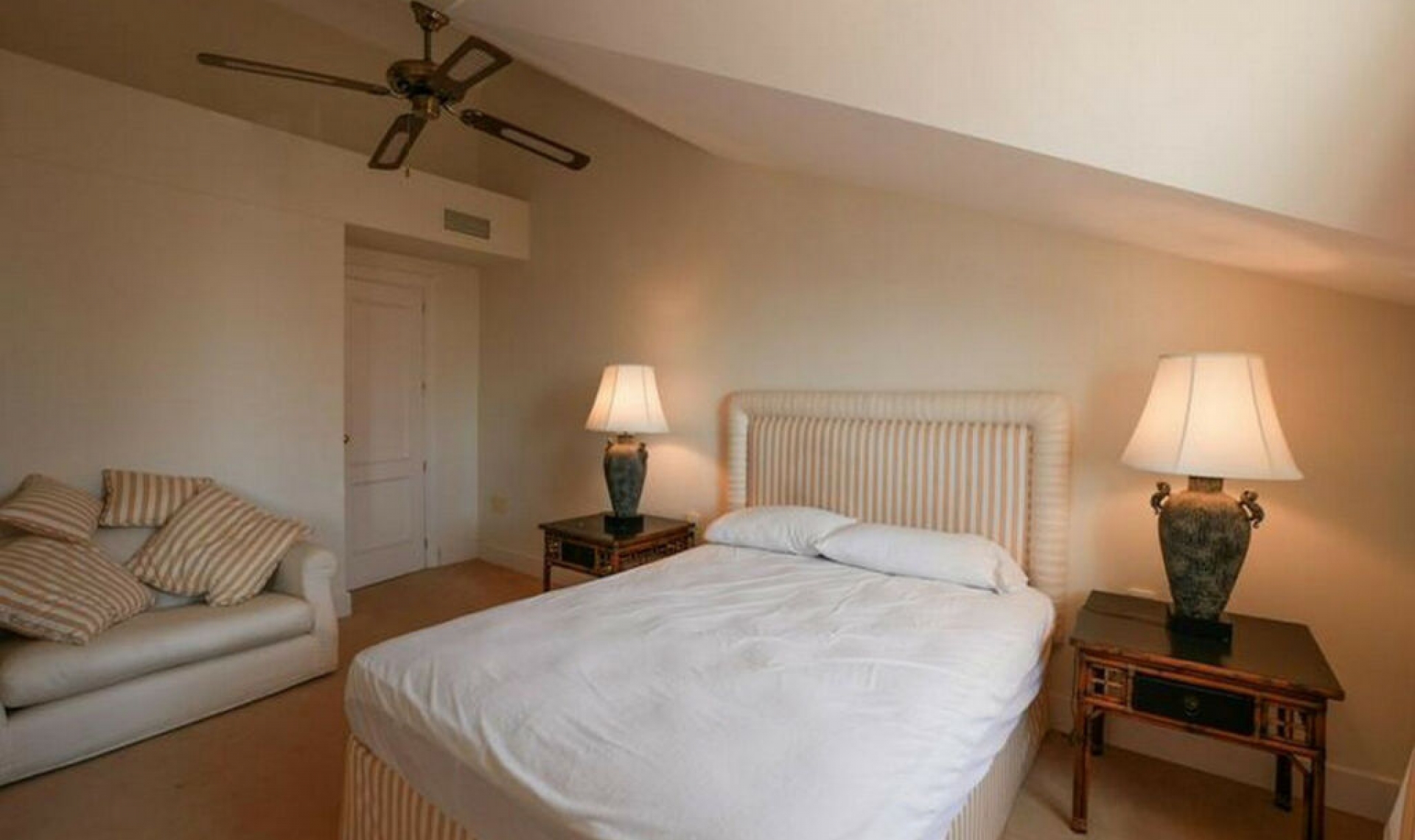 Resale - Apartment -
Sotogrande Marina