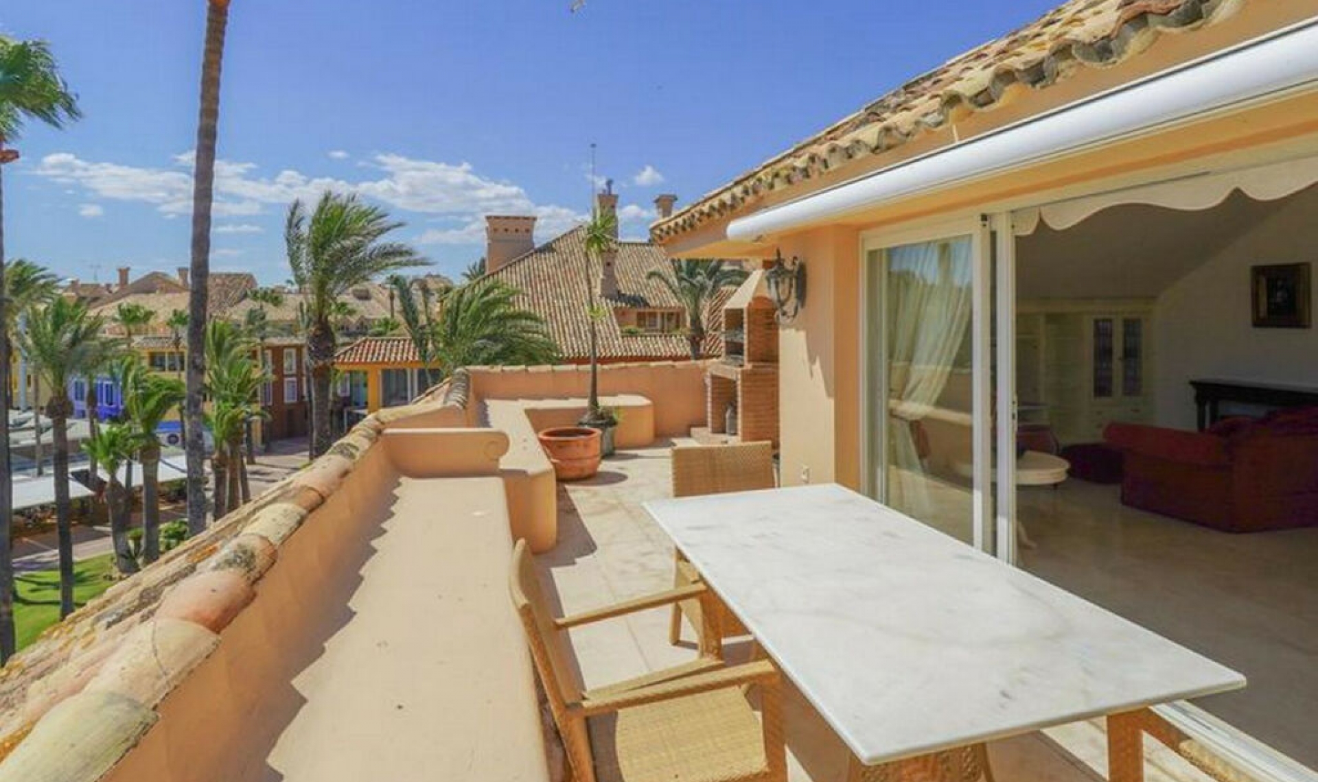 Resale - Apartment -
Sotogrande Marina