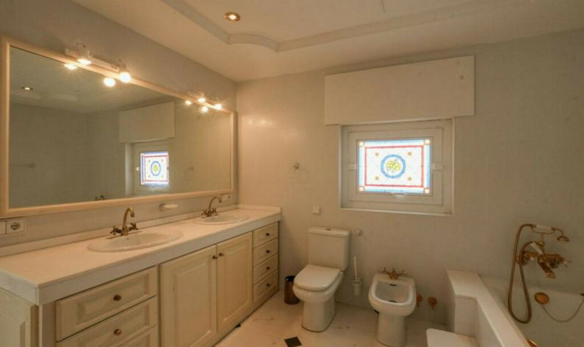 Resale - Apartment -
Sotogrande Marina