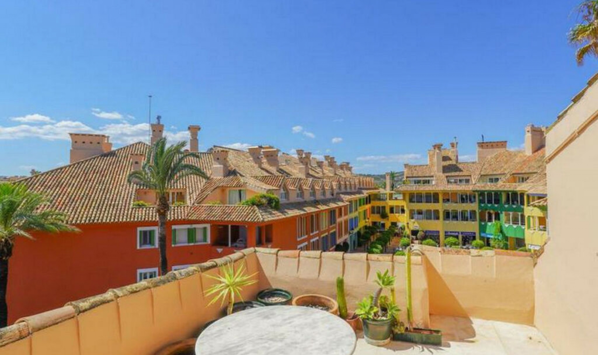 Resale - Apartment -
Sotogrande Marina