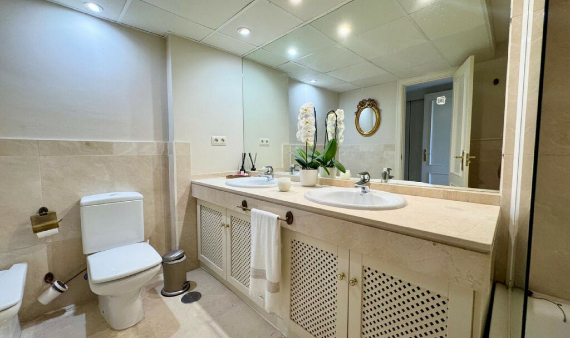 Resale - Apartment -
Sotogrande Marina