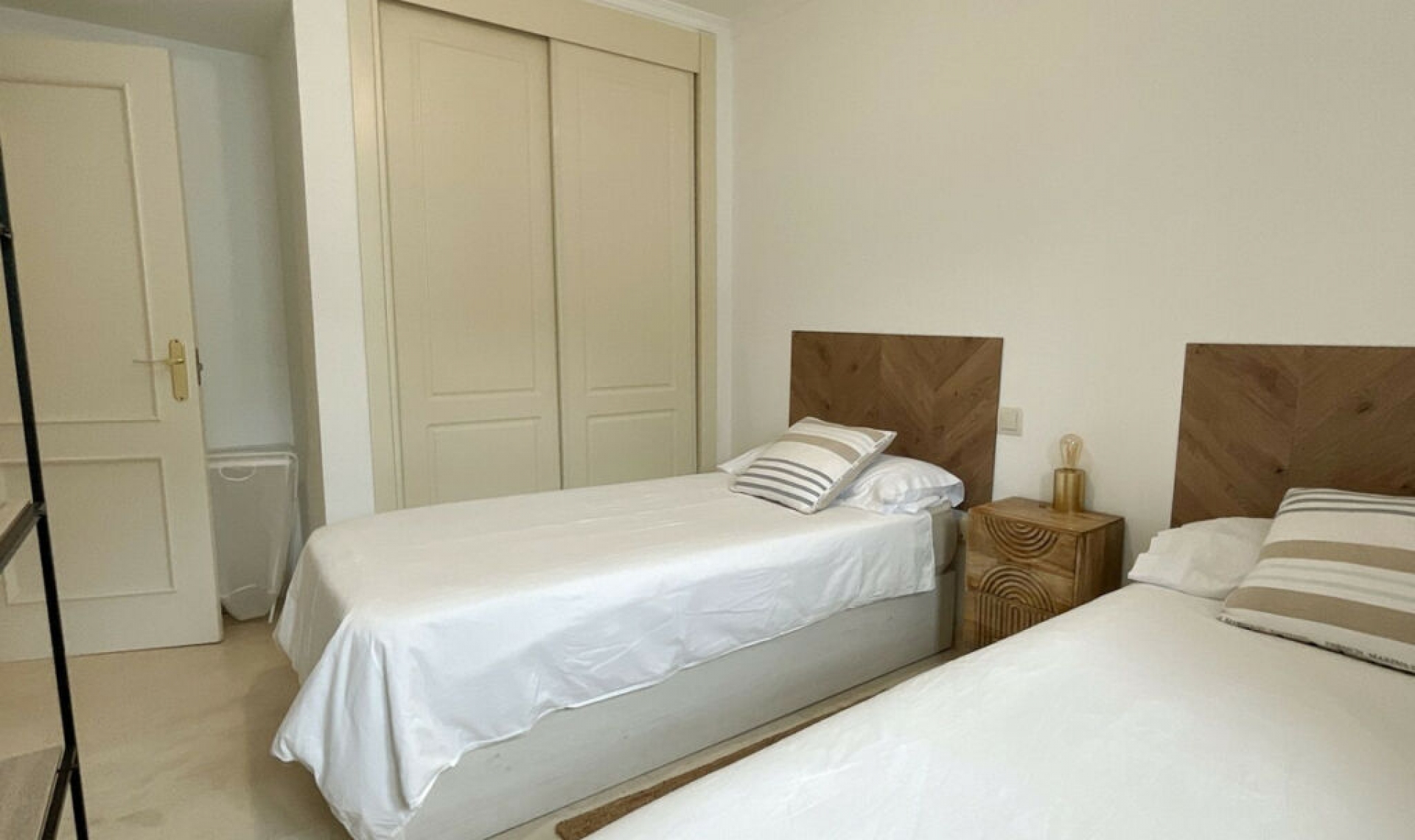 Resale - Apartment -
Sotogrande Marina